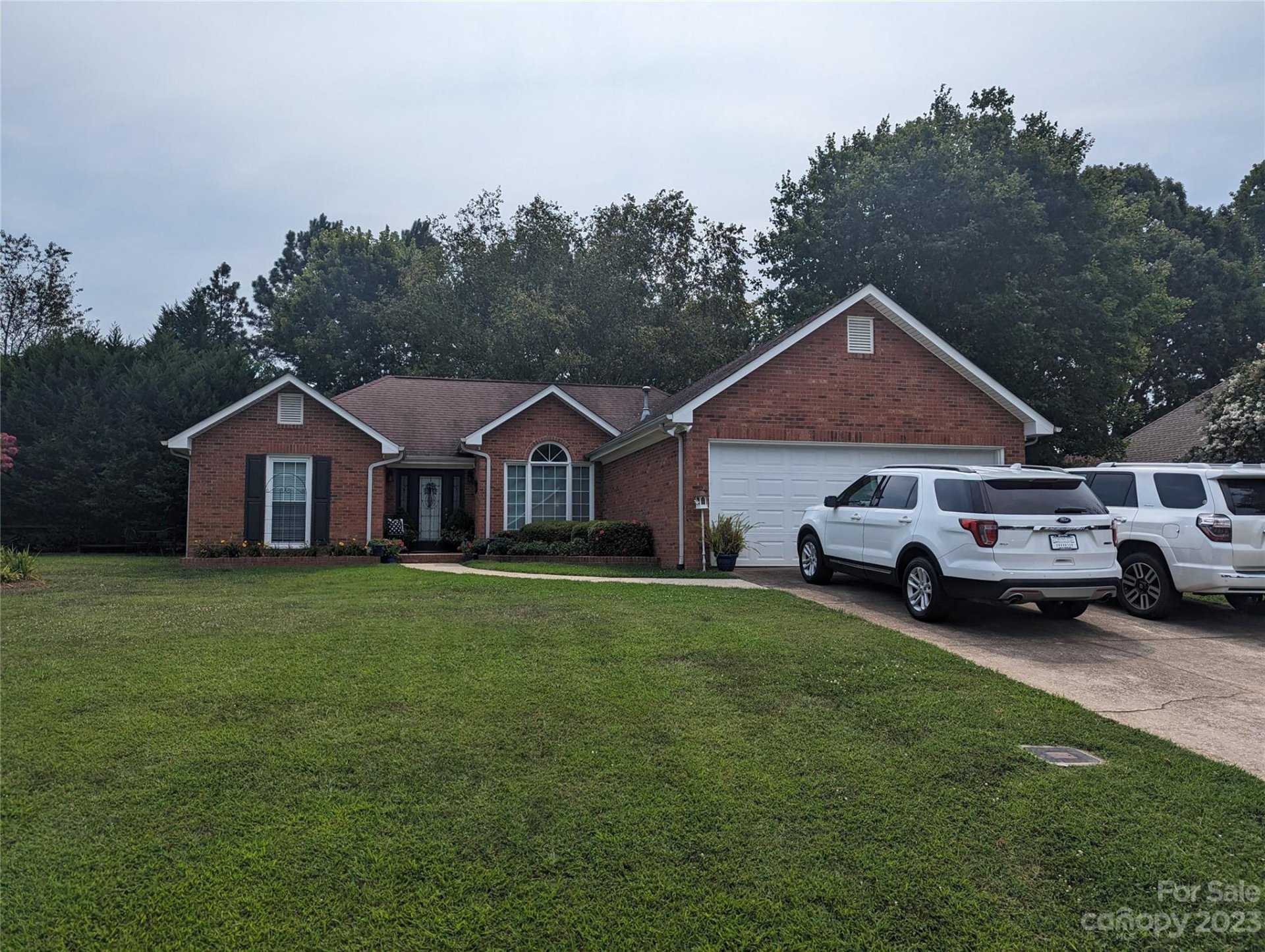 Property image 1 at 830 Emerson Drive, Mooresville, NC 28115