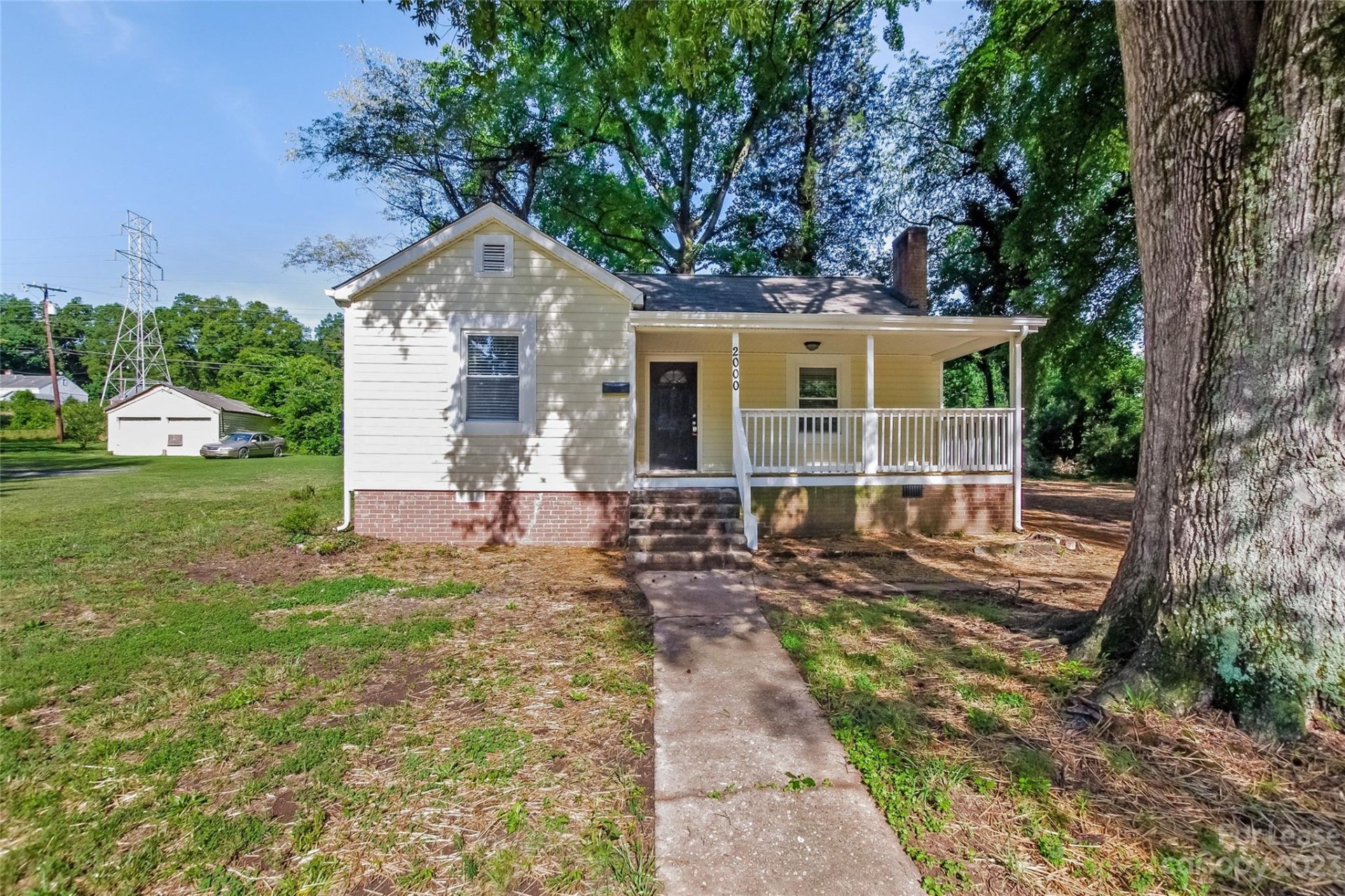 Property image 1 at 2000 Camp Greene Street, Charlotte, NC 28208