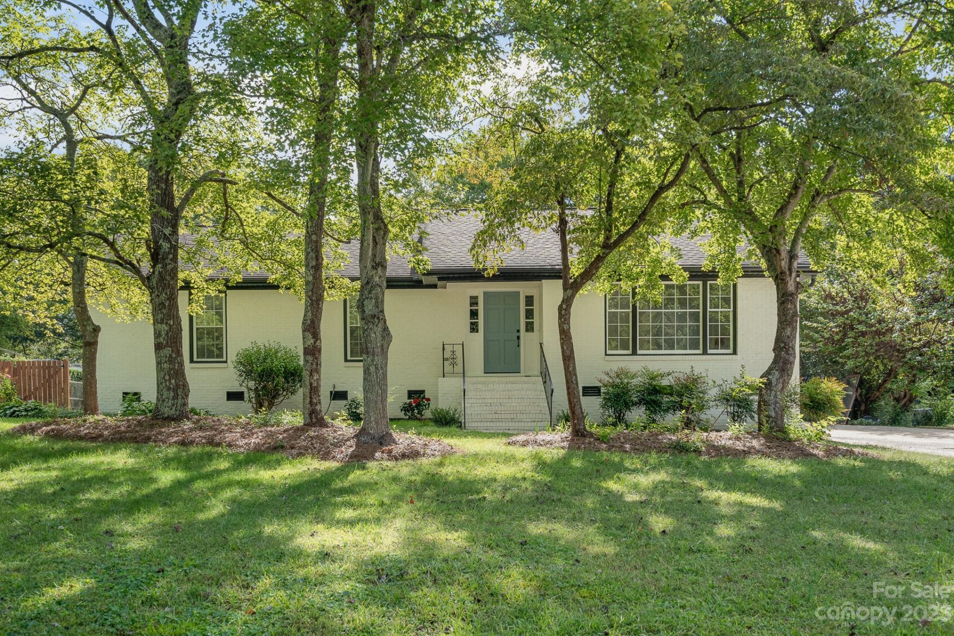 Property image 1 at 5500 Faulconbridge Road, Charlotte, NC 28227
