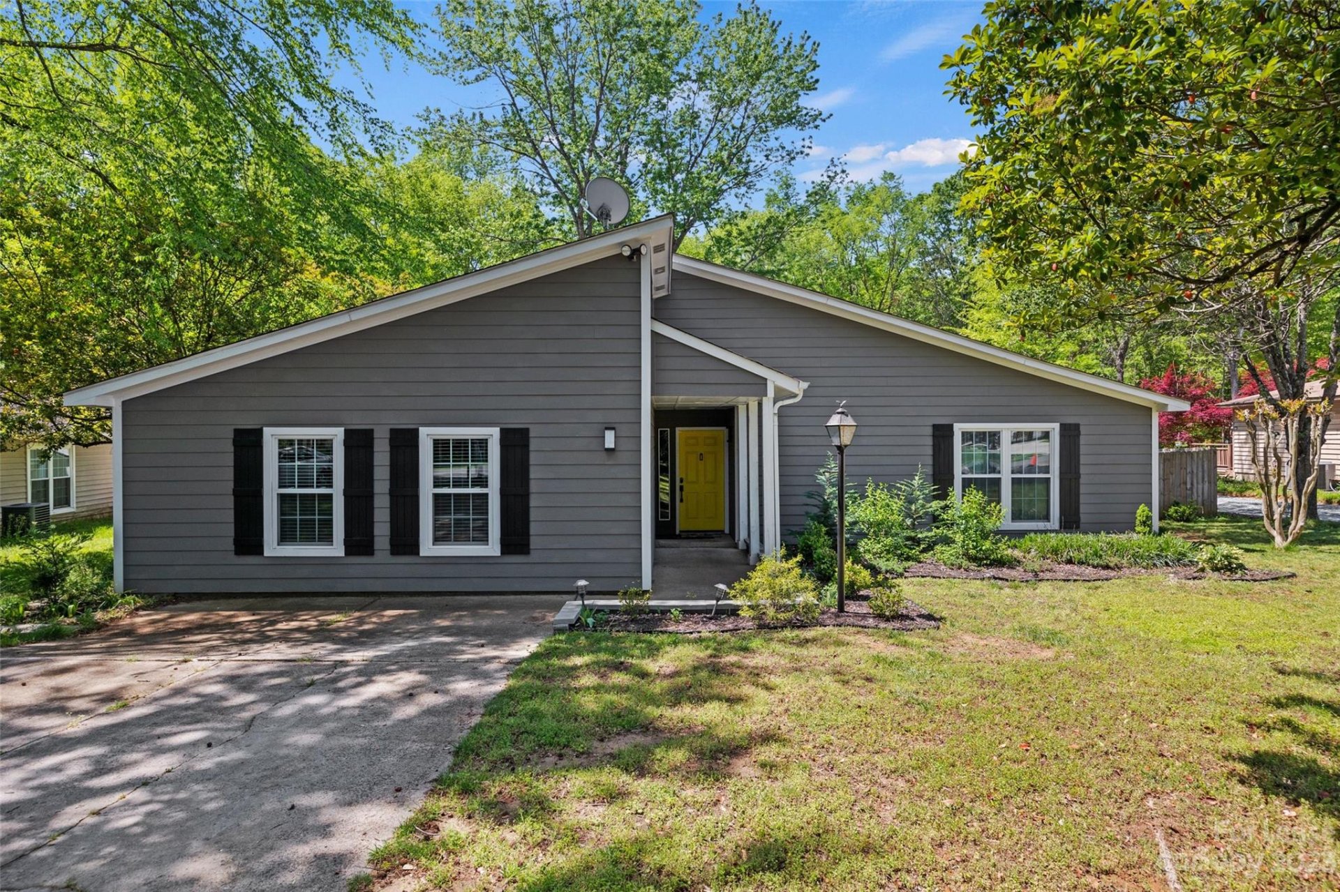 Property image 1 at 6801 Stillmeadow Drive, Charlotte, NC 28277