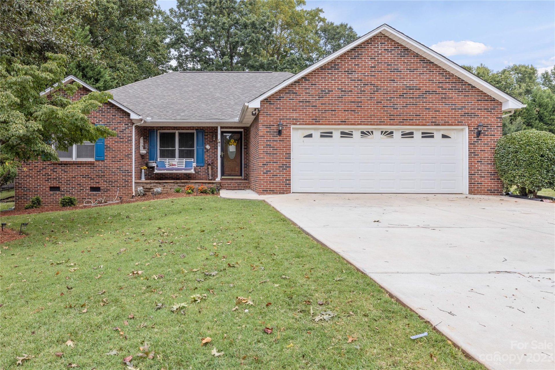 Property image 1 at 2047 Cameron Heights Circle, Denver, NC 28037