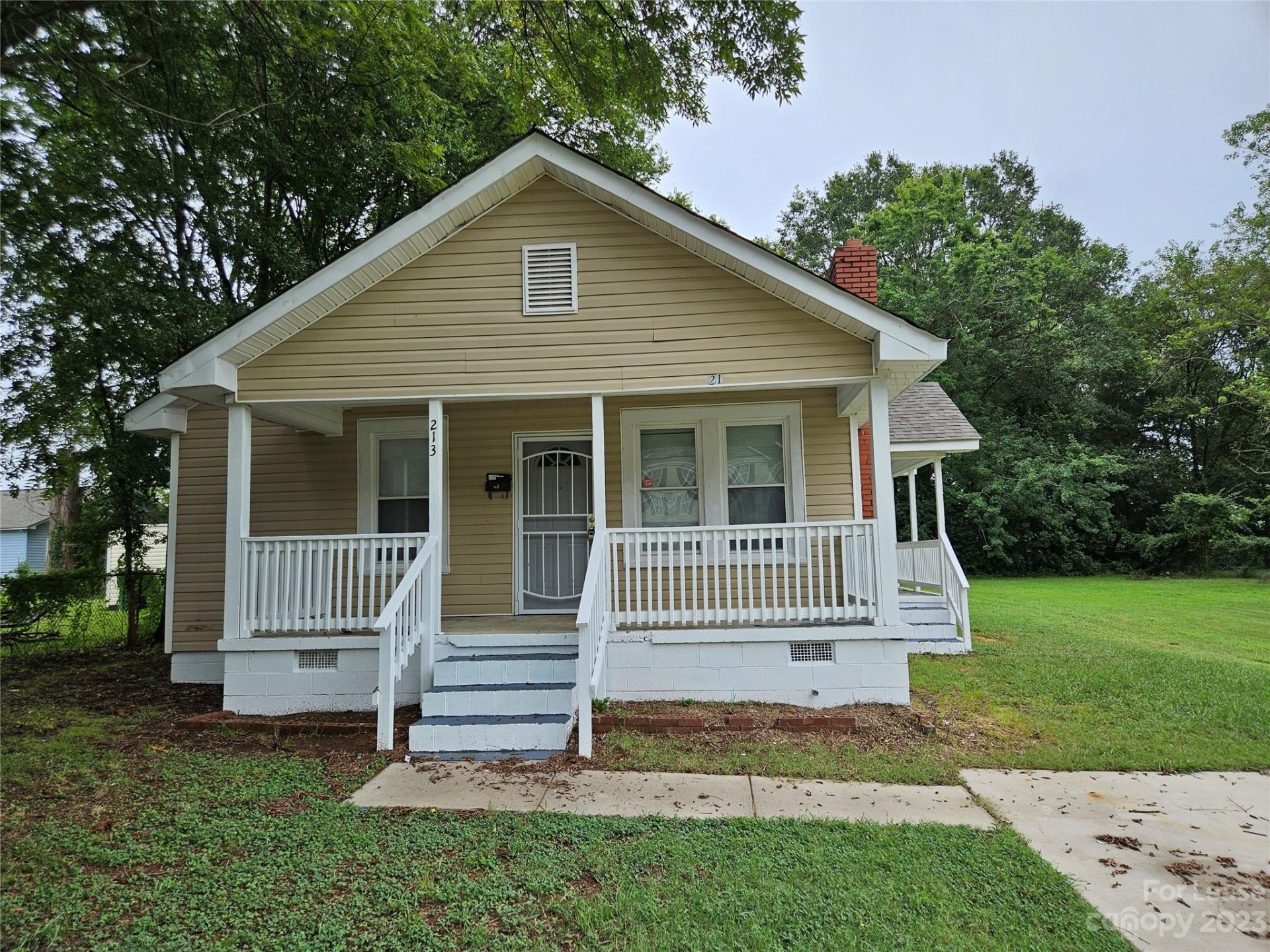 Property image 1 at 213 Harrison Street, Charlotte, NC 28208