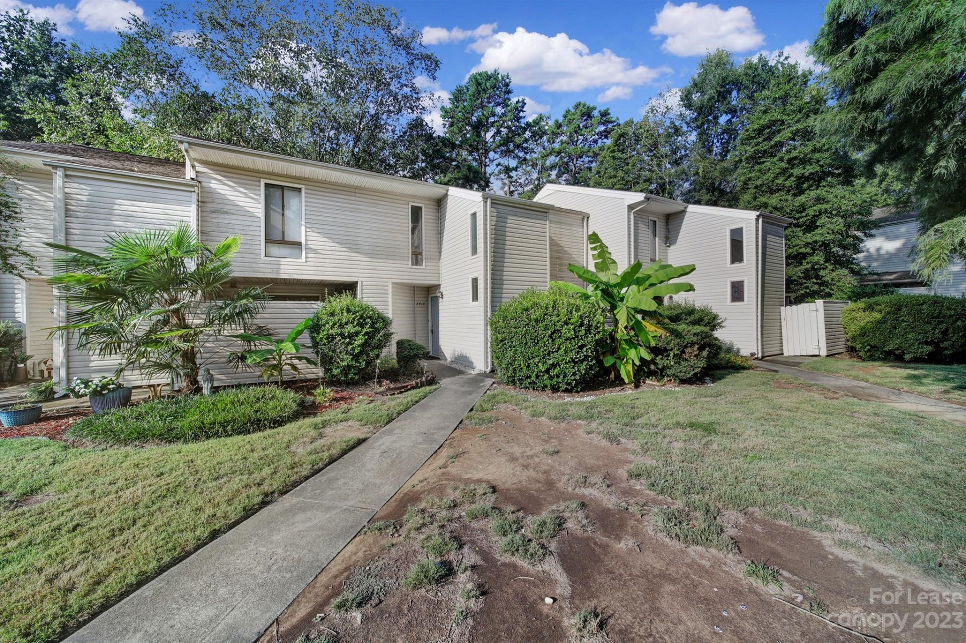 Property image 1 at 7918 Princess Ann Drive, Charlotte, NC 28212