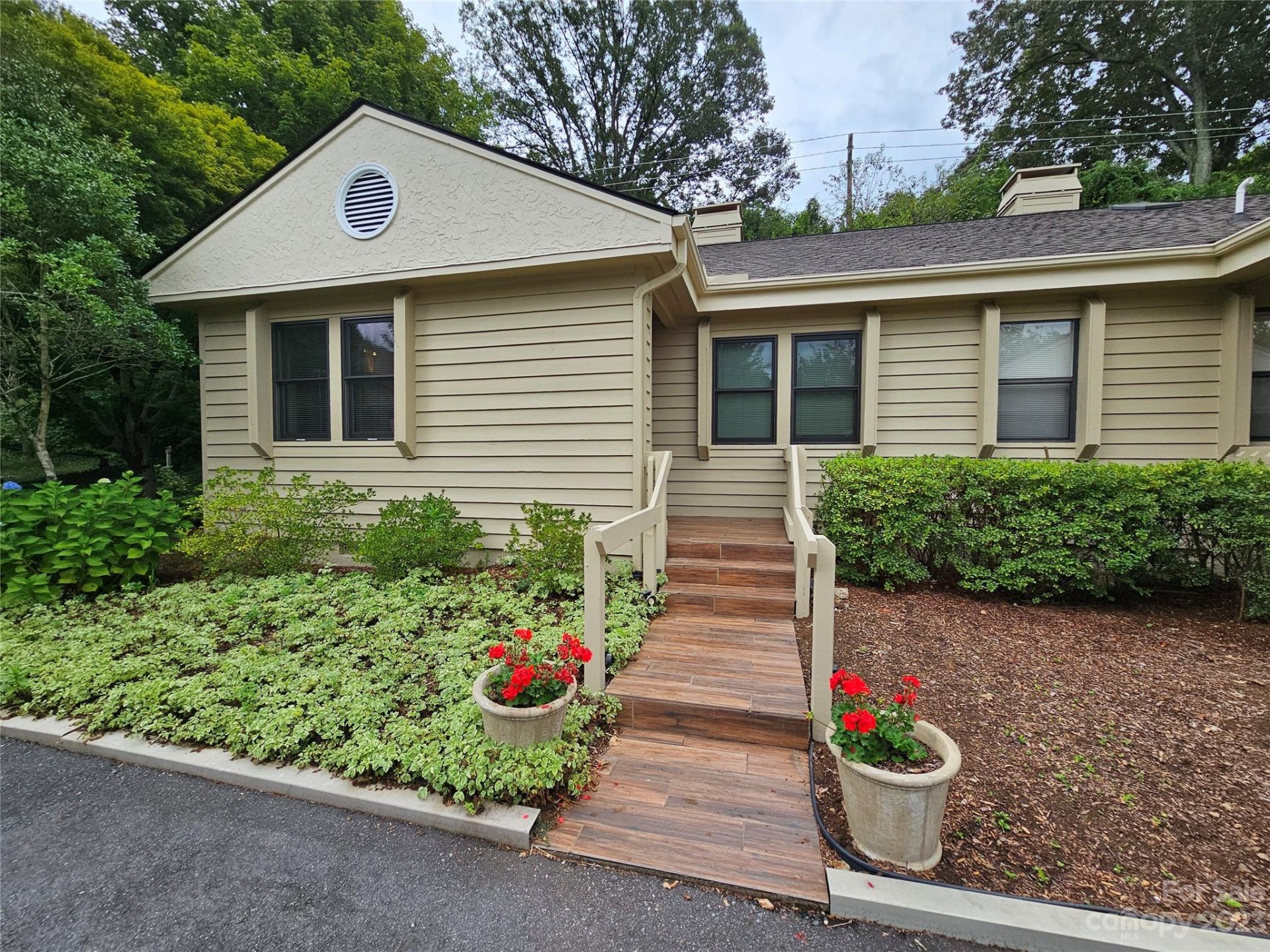 Property image 1 at 3201 Saint Augustine Place, Asheville, NC 28805