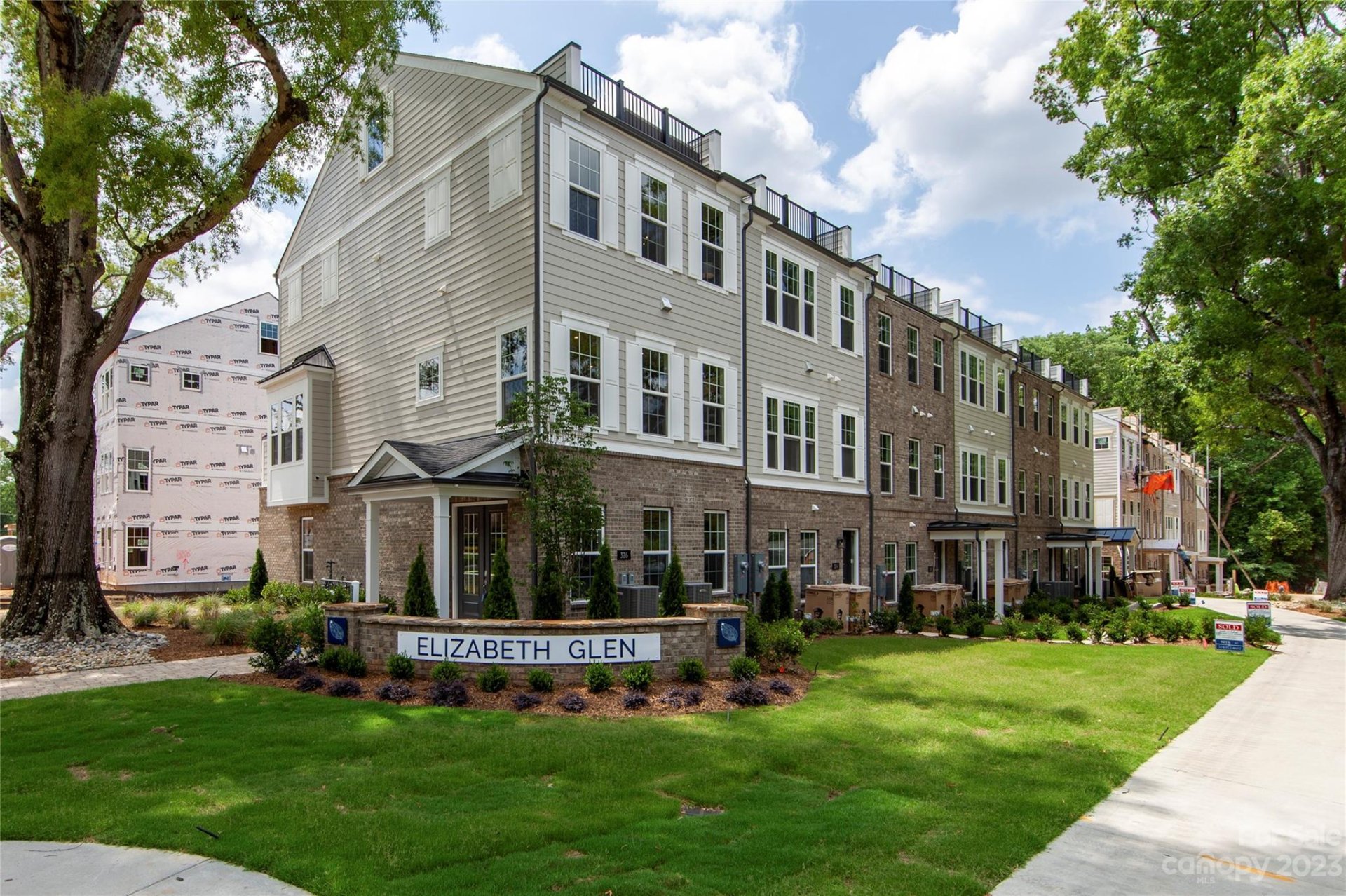 Property image 1 at 326 North Dotger Avenue, Charlotte, NC 28204