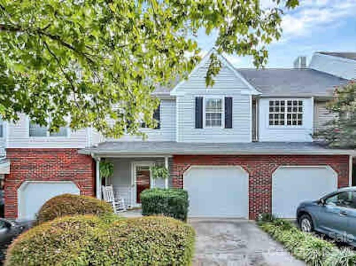 Property image 1 at 5906 Prescott Court, Charlotte, NC 28269