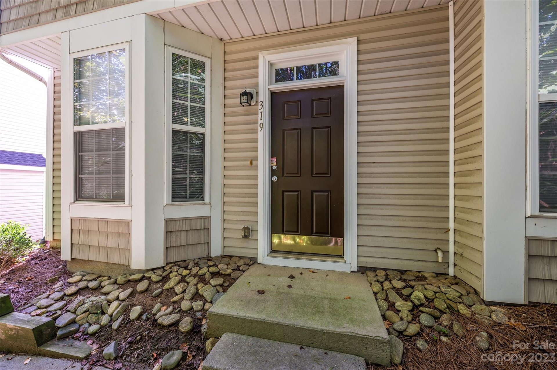 Property image 1 at 319 Alabarda Lane, Charlotte, NC 28273
