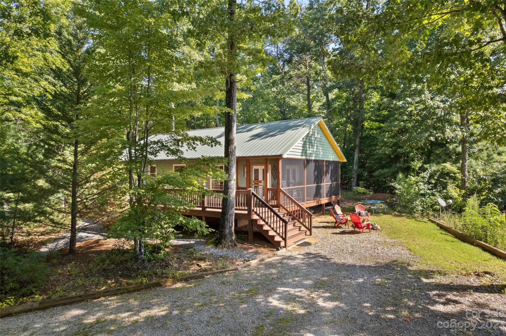 Property image 1 at 413 Wesley Lane, Saluda, NC 28773