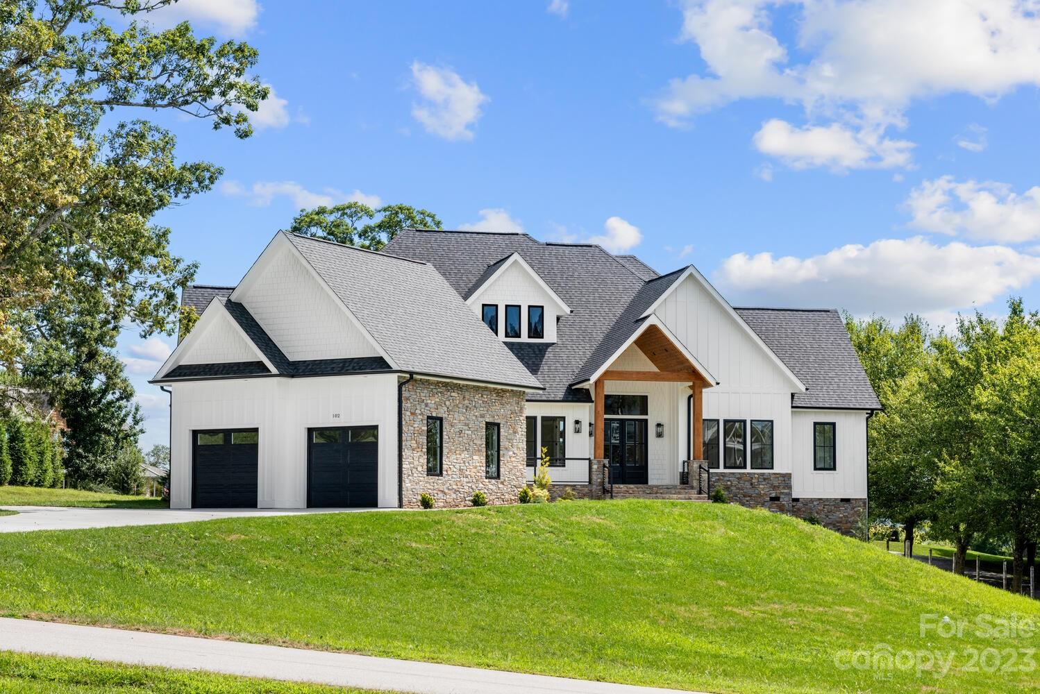 102 Majestic Ridge Road