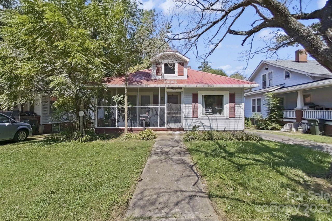 Property image 1 at 306 N Yadkin Avenue, Spencer, NC 28159