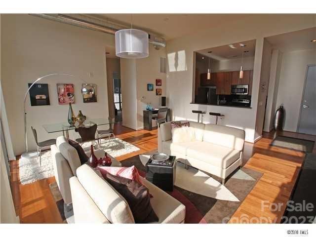 Property image 1 at 2116 Mcclintock Road, Charlotte, NC 28205