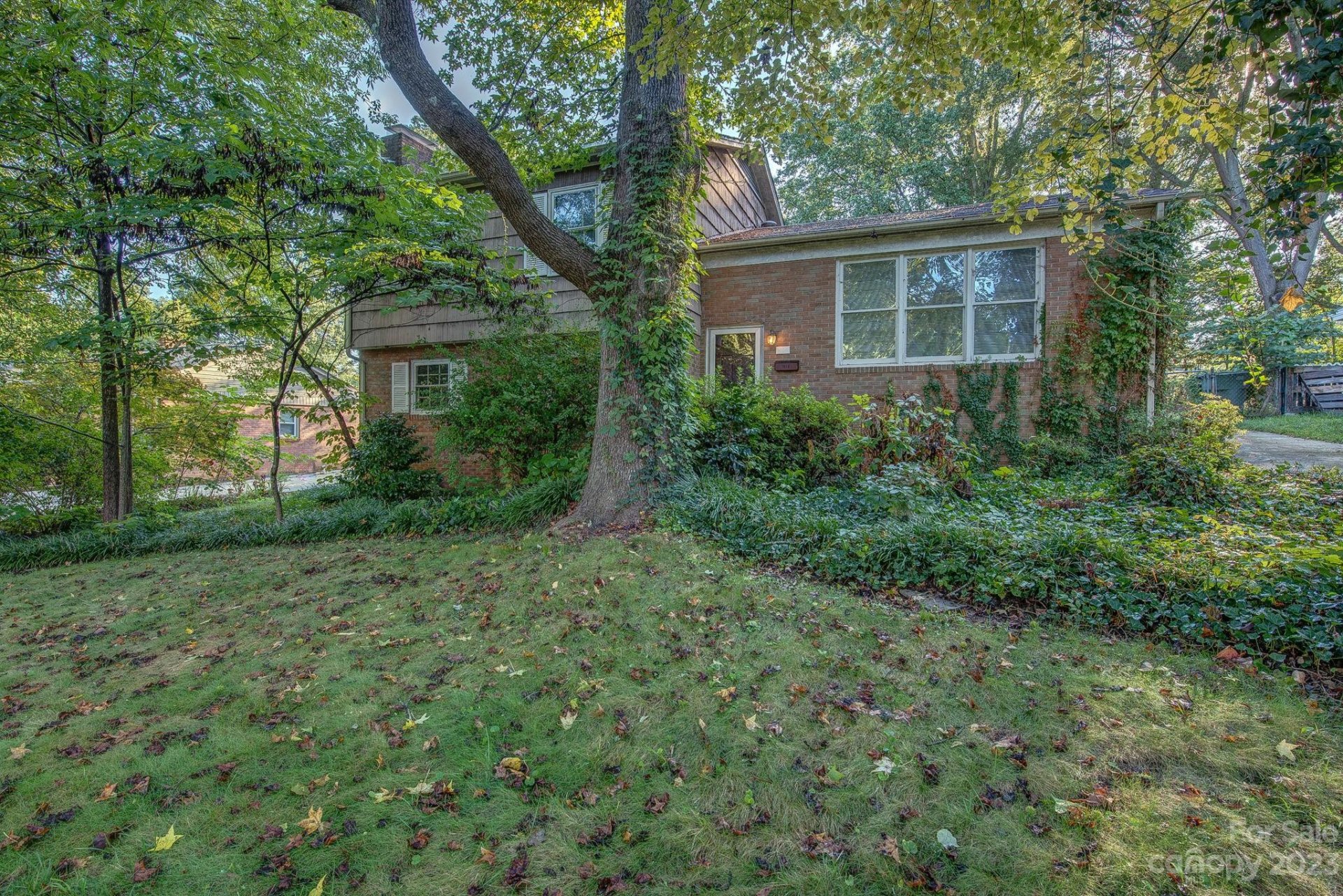 Property image 1 at 1610 Anthony Drive, Gastonia, NC 28052