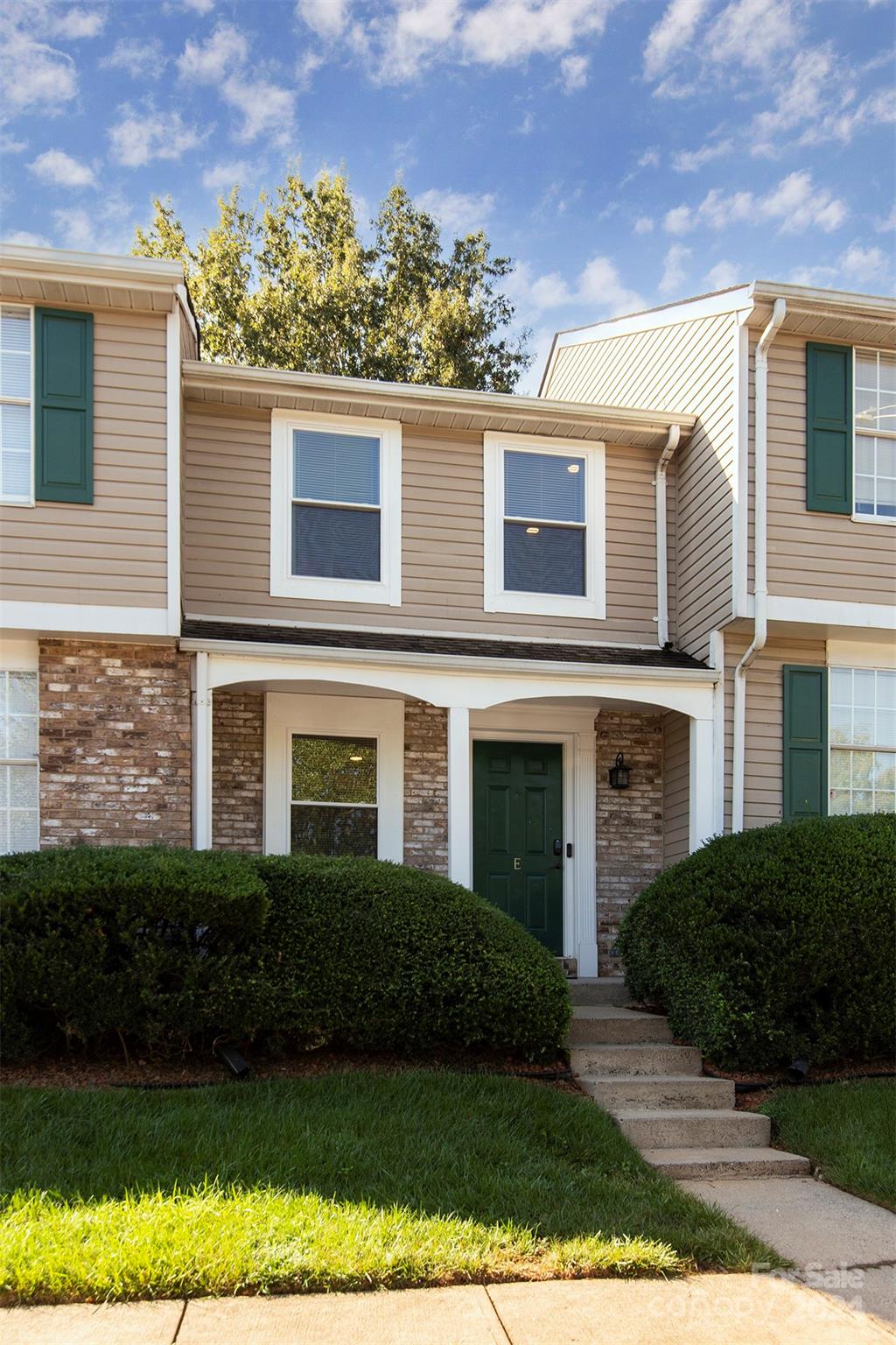 Property image 1 at 9604 Vinca Circle, Charlotte, NC 28213