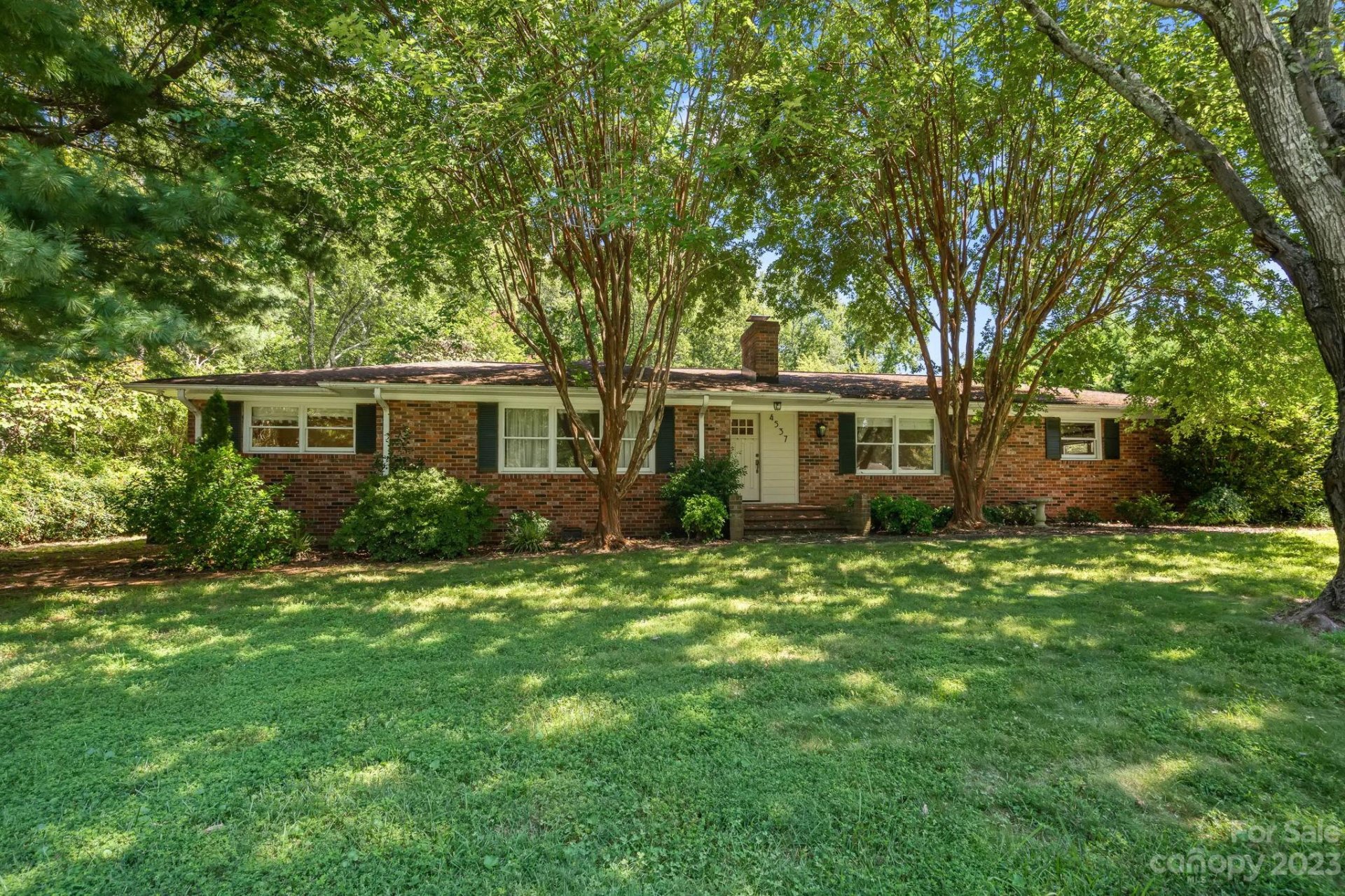 Property image 1 at 4537 Whispering Oaks Drive, Charlotte, NC 28213