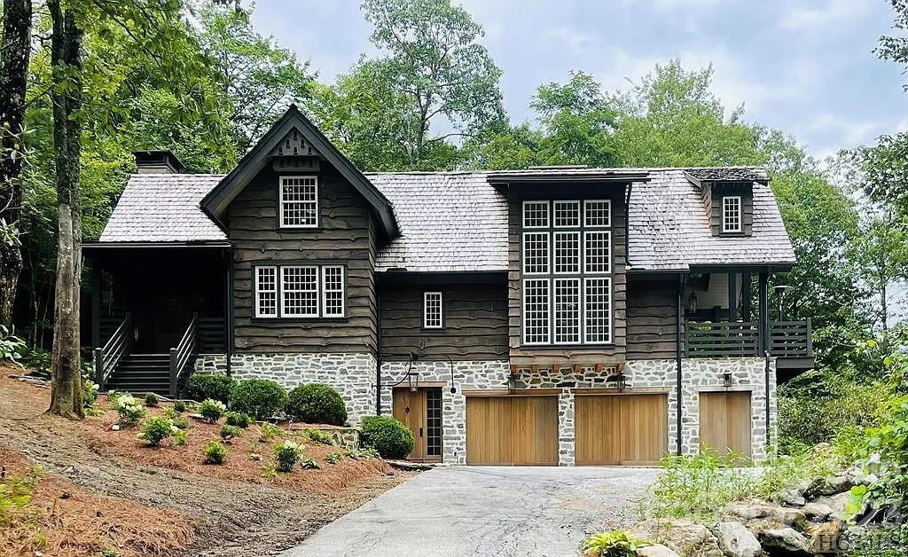 87 Salt Rock Court