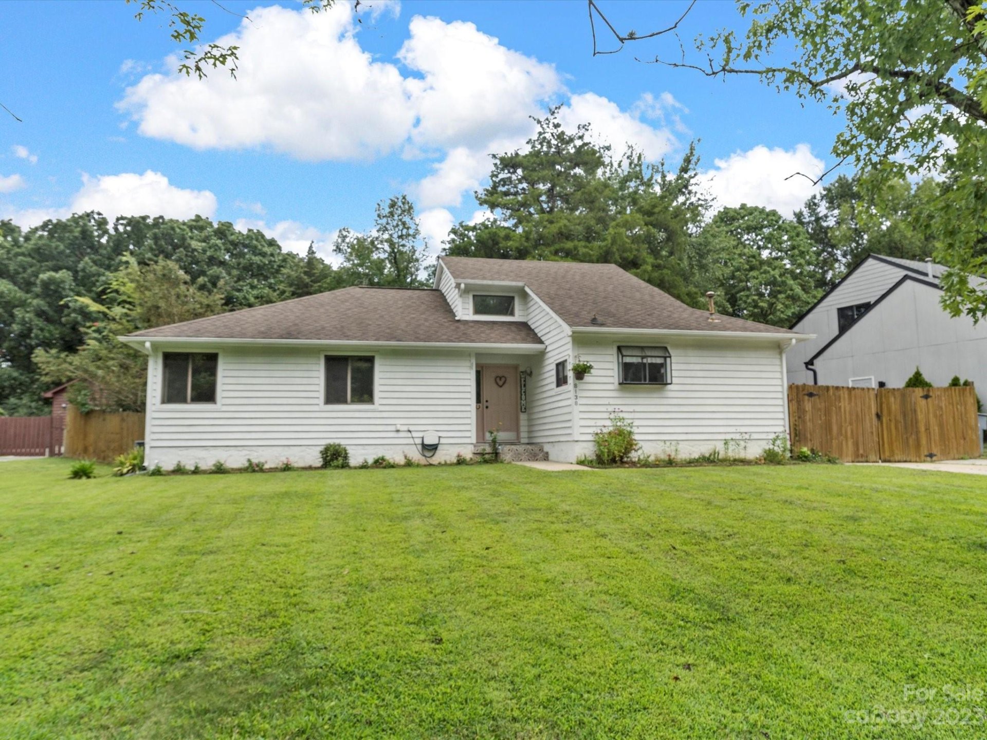 Property image 1 at 8138 Mattingridge Drive, Charlotte, NC 28270