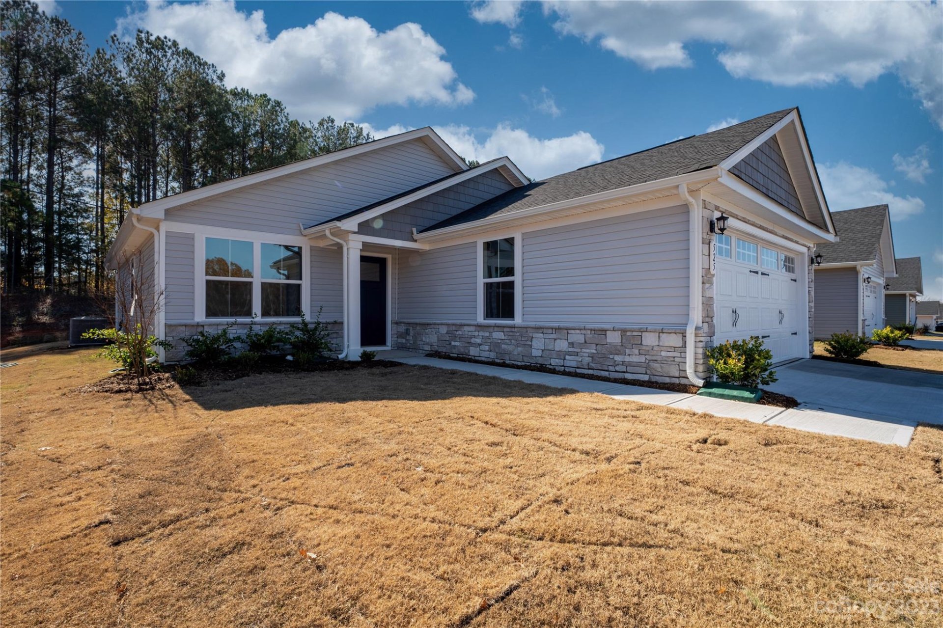 Property image 1 at 525 Grandiflora Avenue, Lancaster, SC 29720