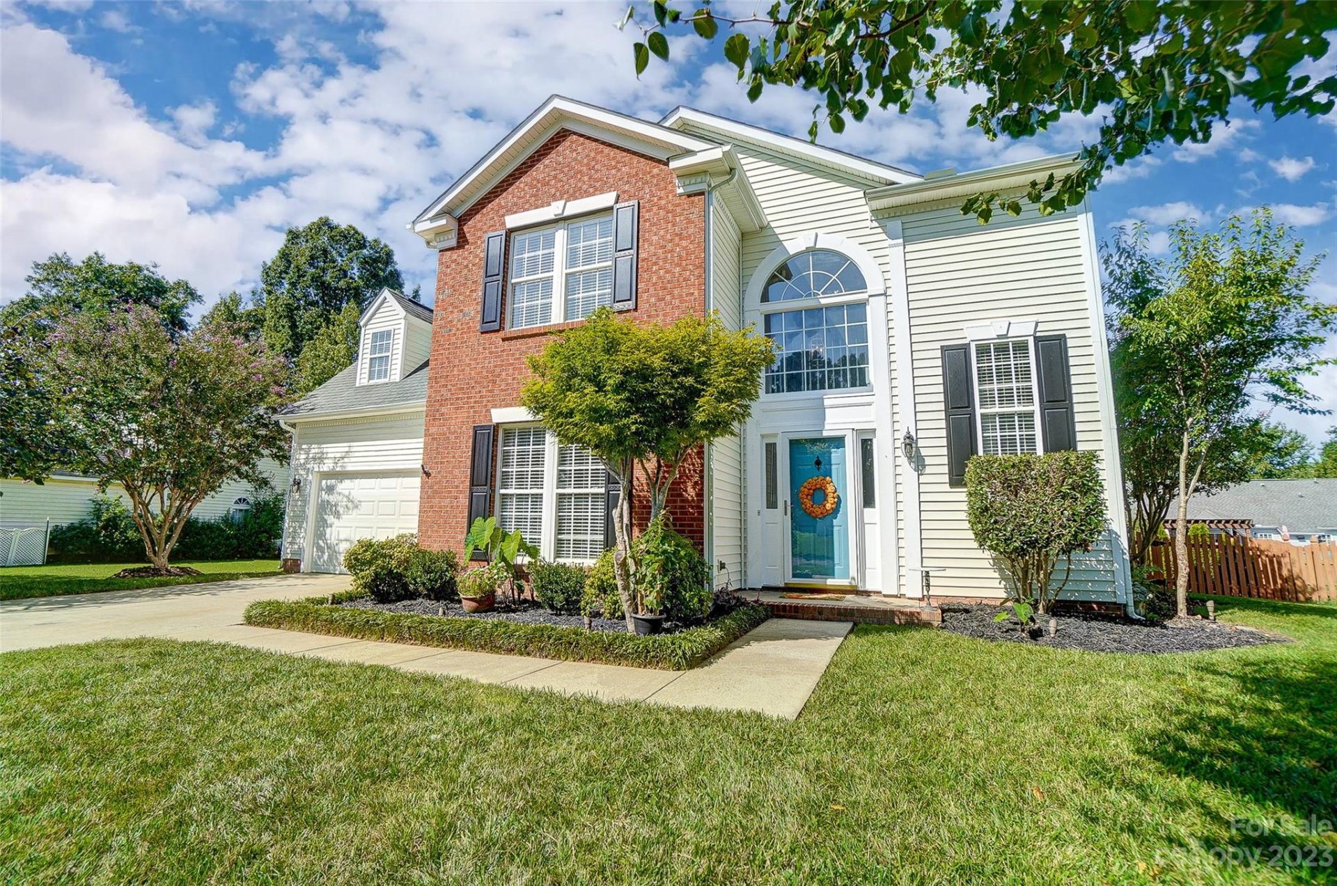 Property image 1 at 8021 Sheckler Lane, Matthews, NC 28104