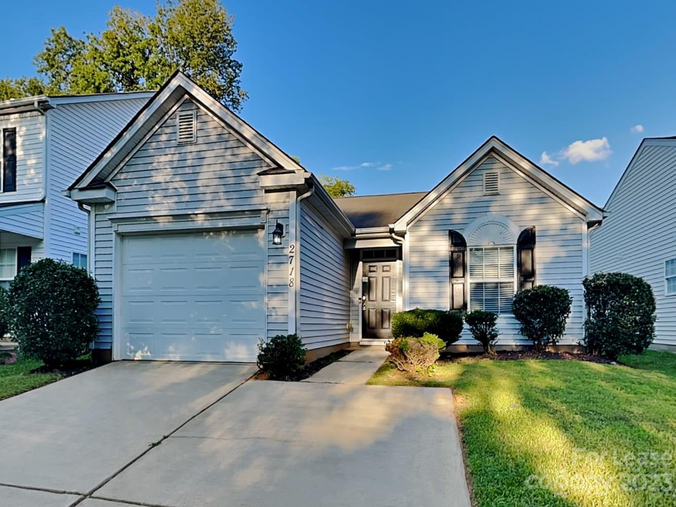 Property image 1 at 2718 Meadow Knoll Drive, Charlotte, NC 28269