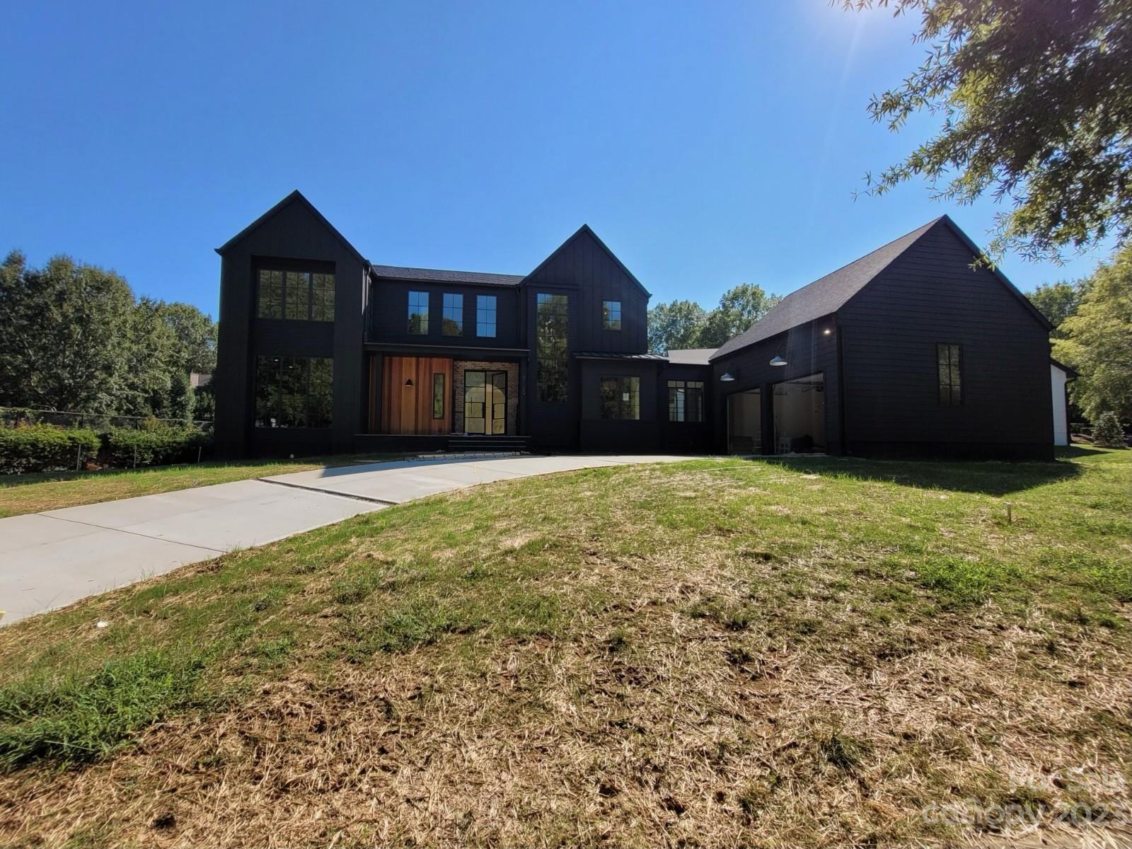 Property image 1 at 9129 Summer Club Road, Charlotte, NC 28277