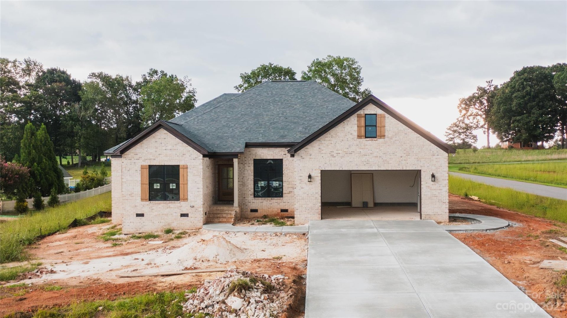 Property image 1 at 104 Winfield Place, Statesville, NC 28625