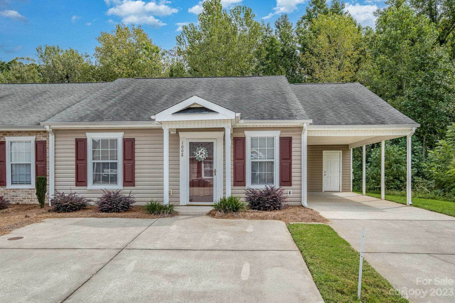 Property image 1 at 1008 Old Chestnut Way, Cramerton, NC 28032