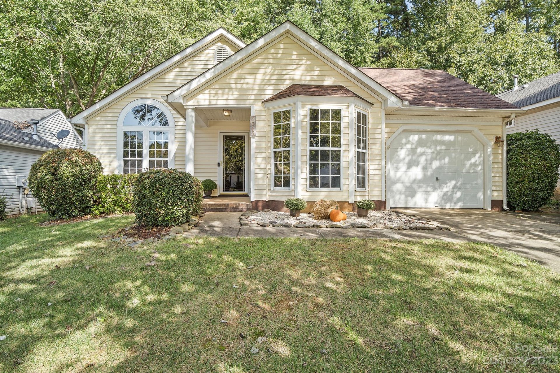 Property image 1 at 9045 Shenington Place, Charlotte, NC 28216