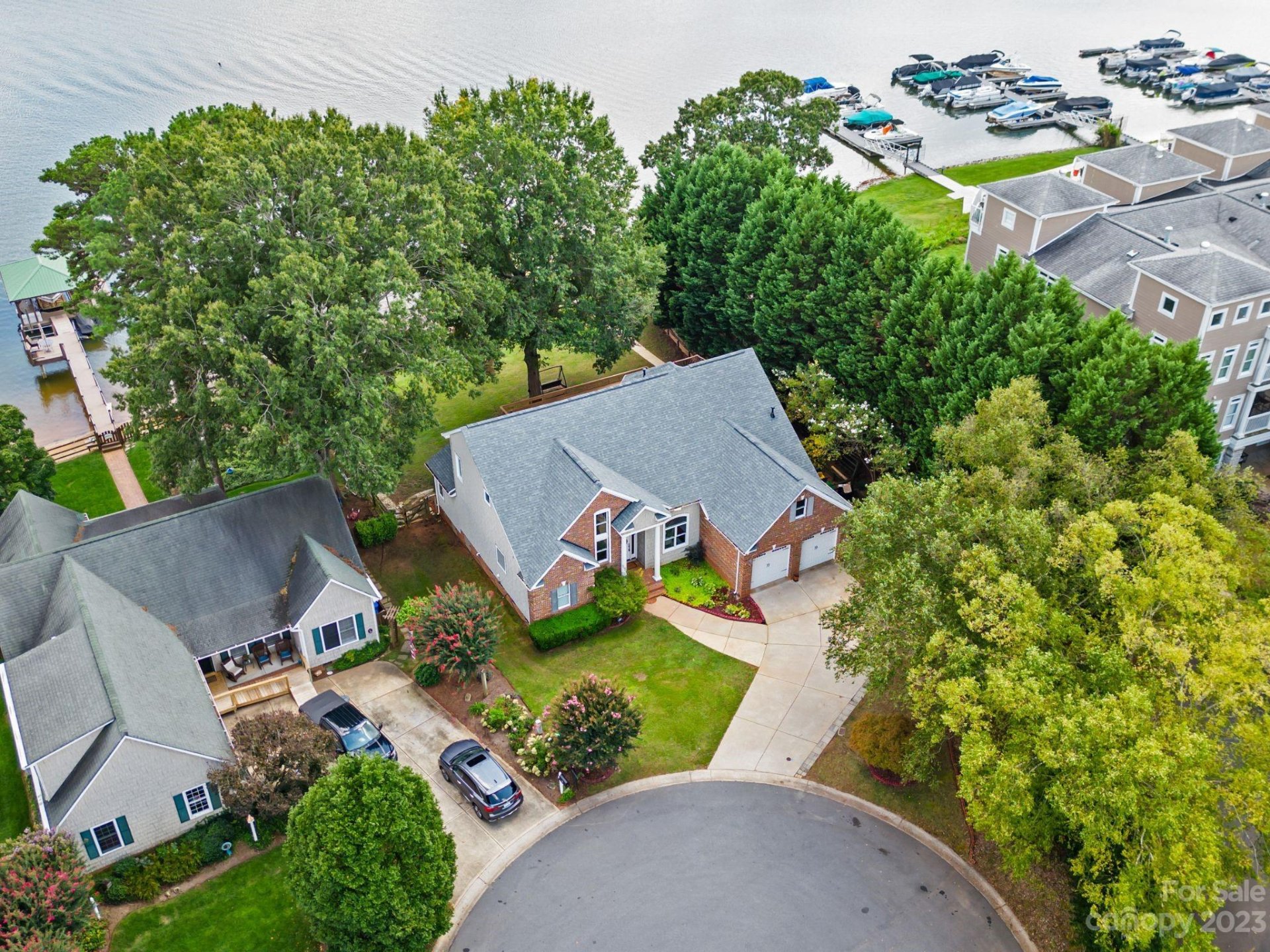 100 Chandeleur Drive