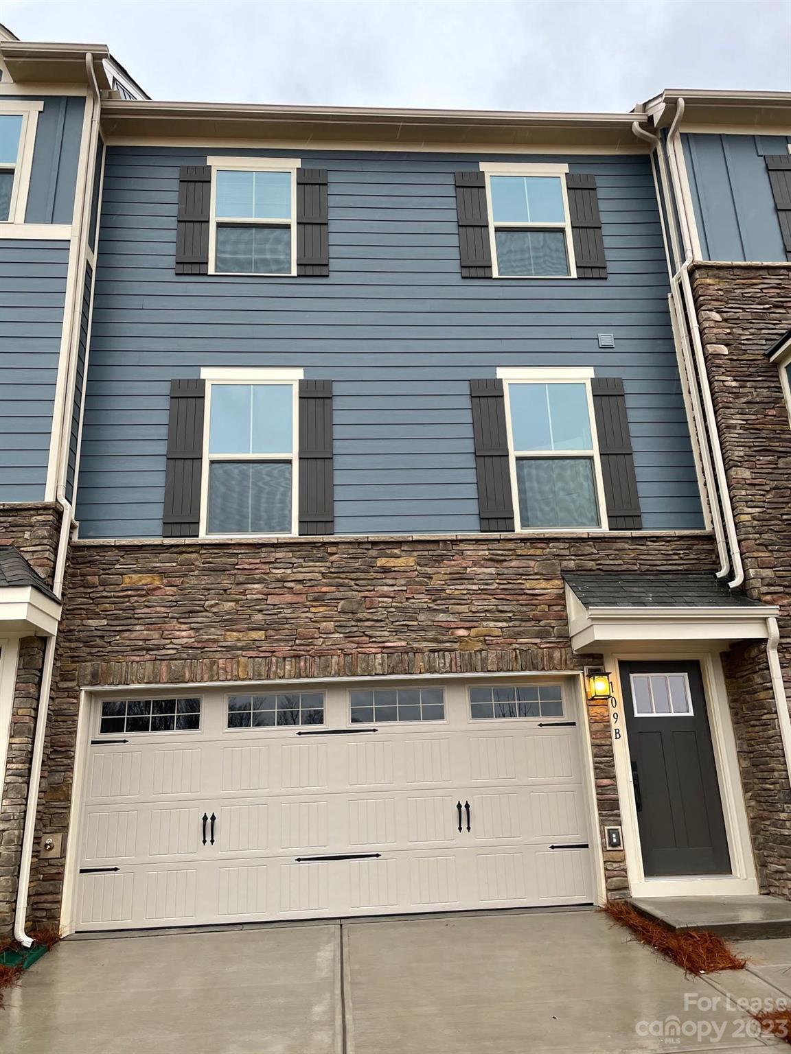 Property image 1 at 109 Helm Lane, Mooresville, NC 28117