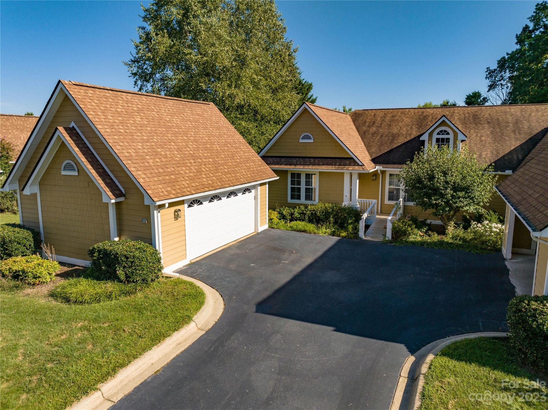 Property image 1 at 501 Woodlea Court, Asheville, NC 28806