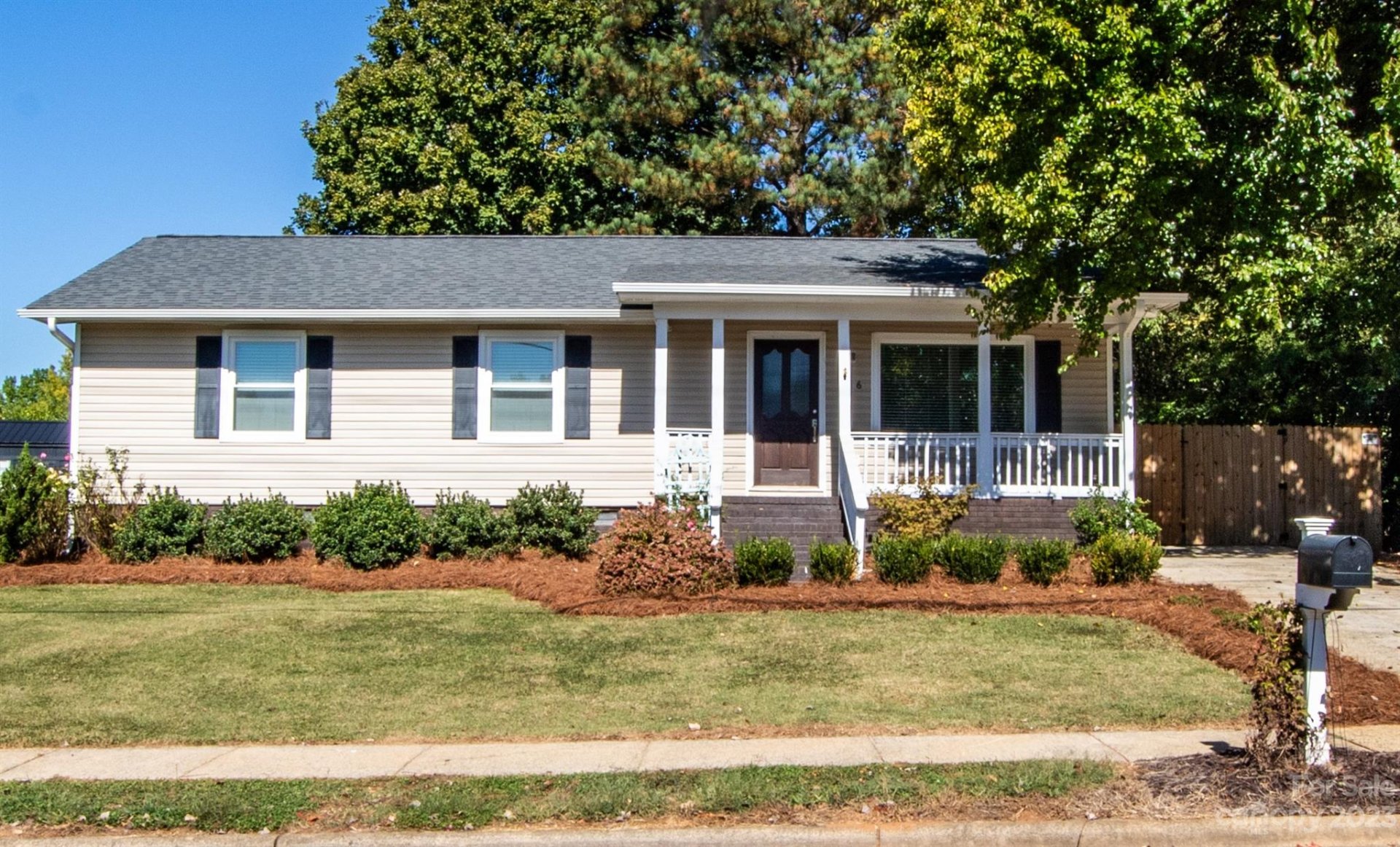 Property image 1 at 816 Polk Street, Charlotte, NC 28206