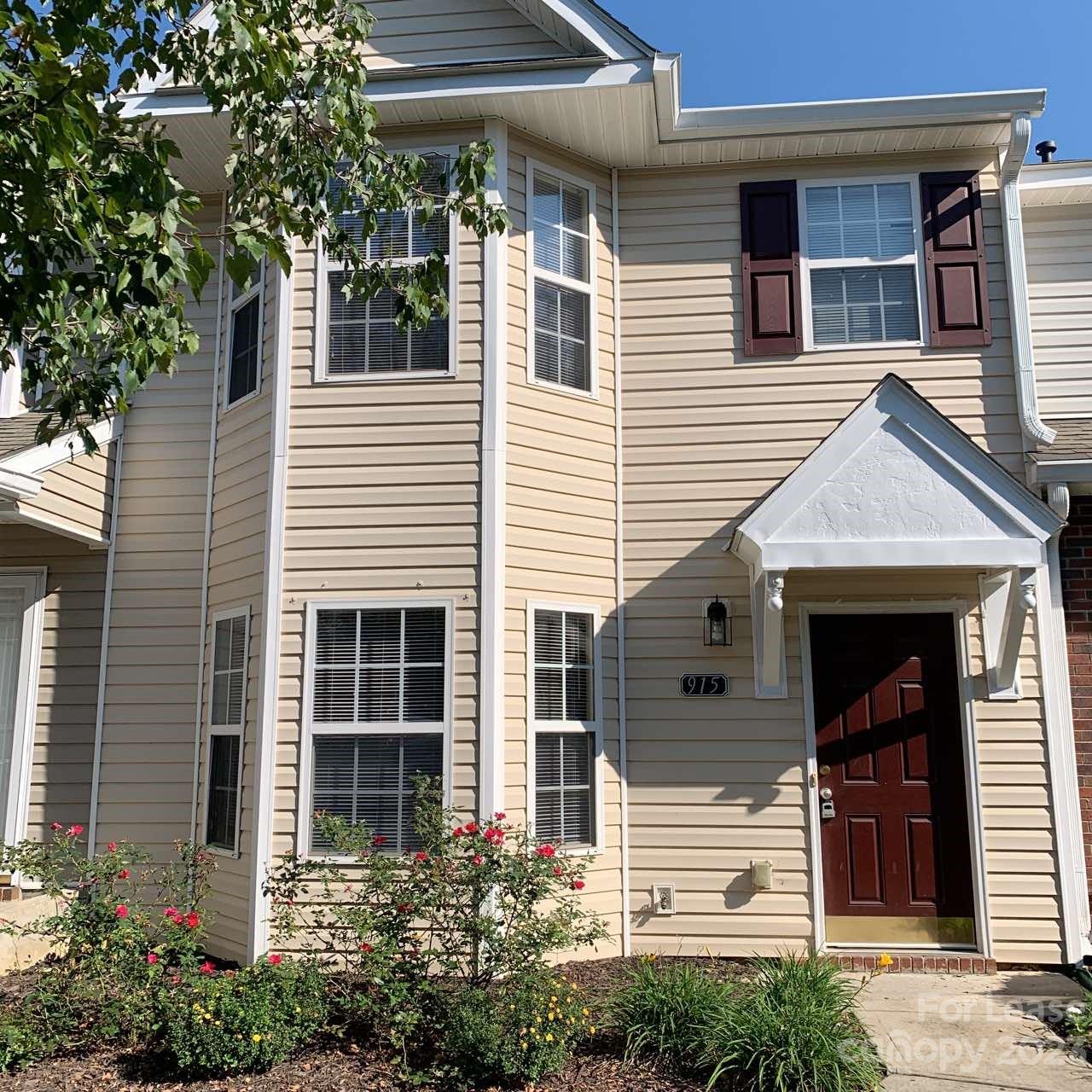 Property image 1 at 915 Par One Court, Fort Mill, SC 29715
