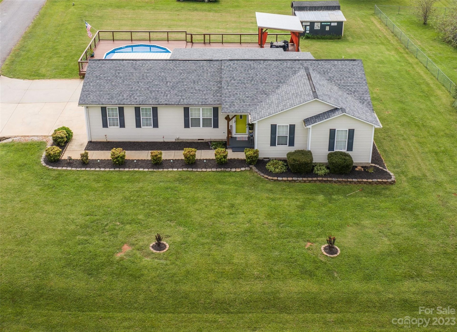 Property image 1 at 2063 Rocketts Way, Newton, NC 28658