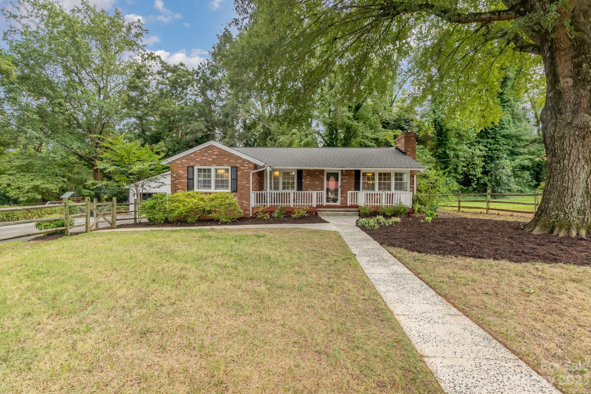 Property image 1 at 2206 Englewood Street, Kannapolis, NC 28083