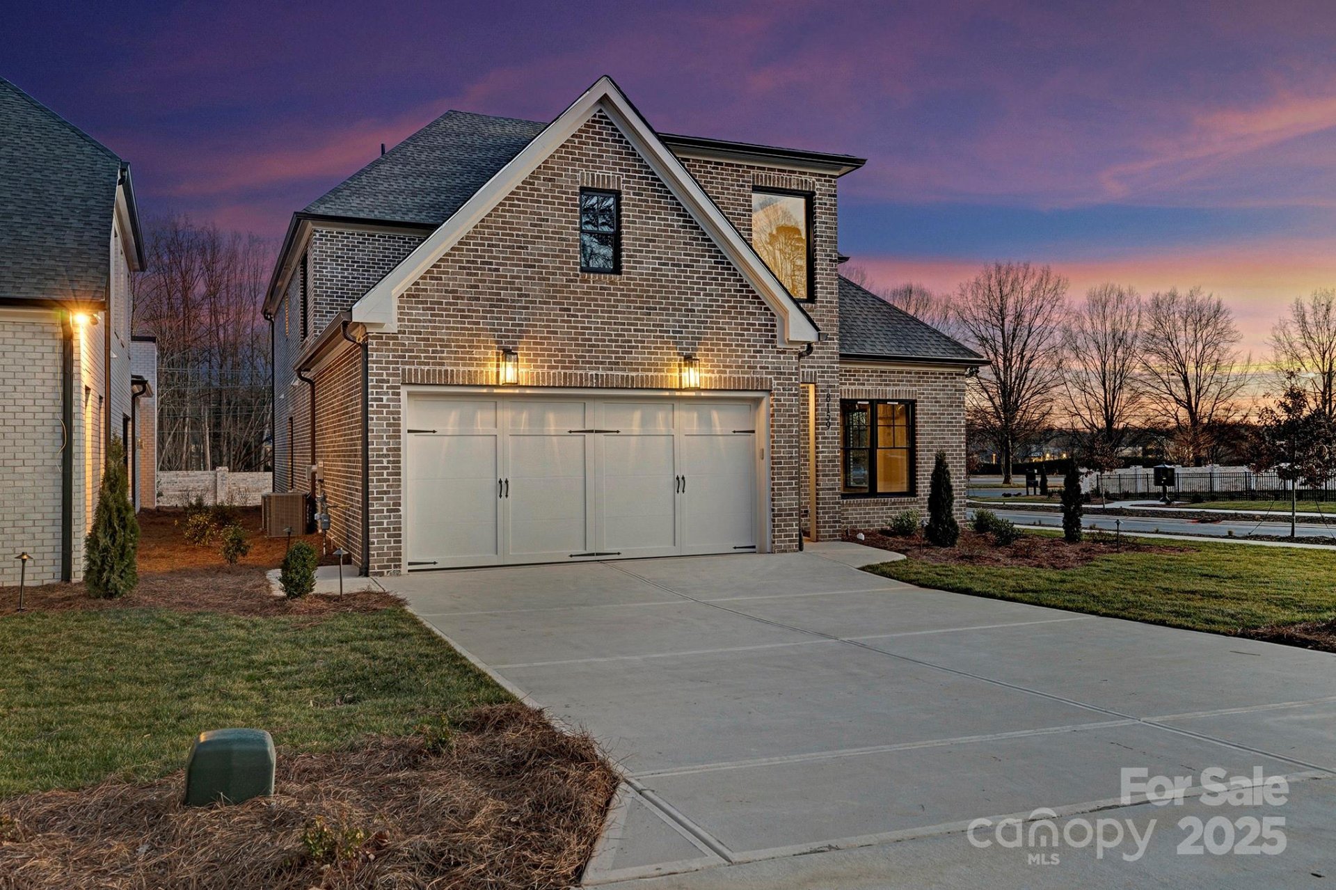 Property image 3 at 8159 Fairview Road, Charlotte, NC 28226