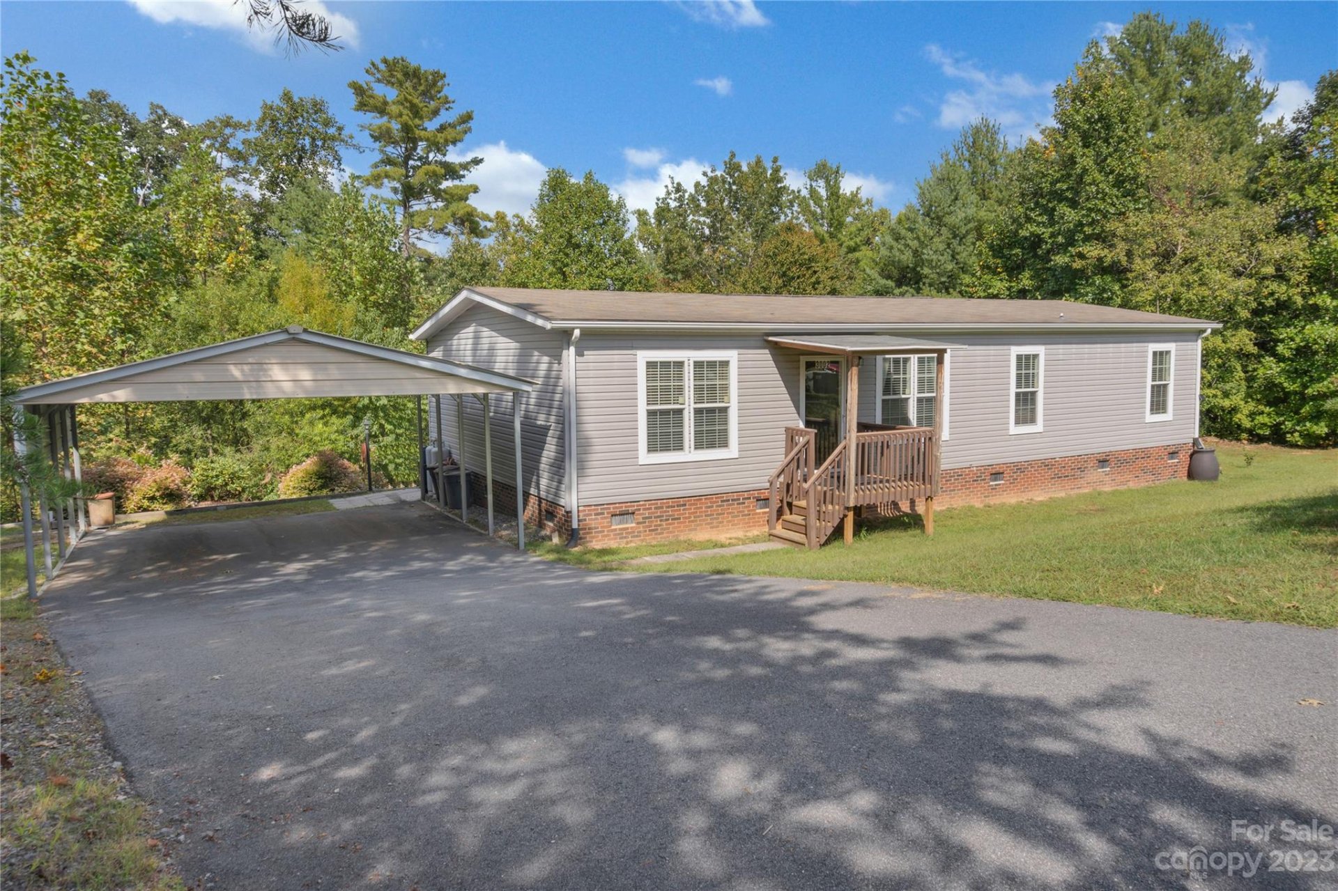 Property image 1 at 3002 Dalton Drive, Morganton, NC 28655