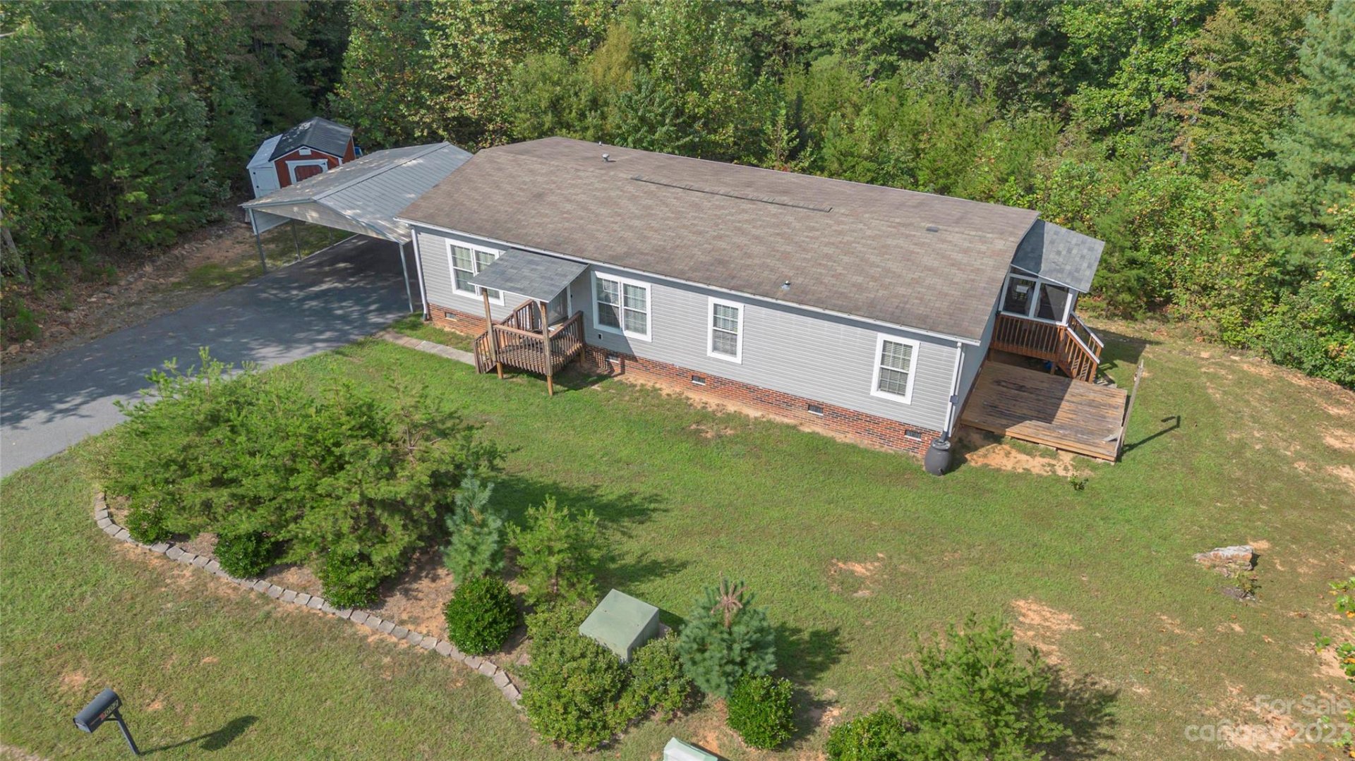 Property image 2 at 3002 Dalton Drive, Morganton, NC 28655