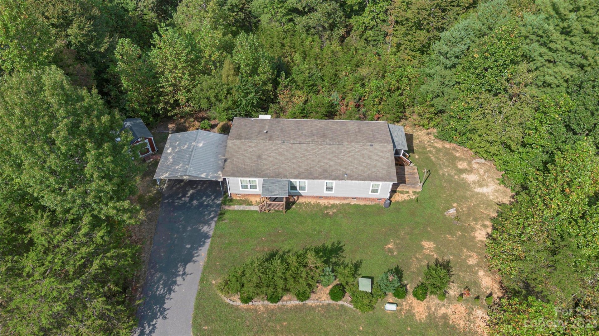 Property image 3 at 3002 Dalton Drive, Morganton, NC 28655