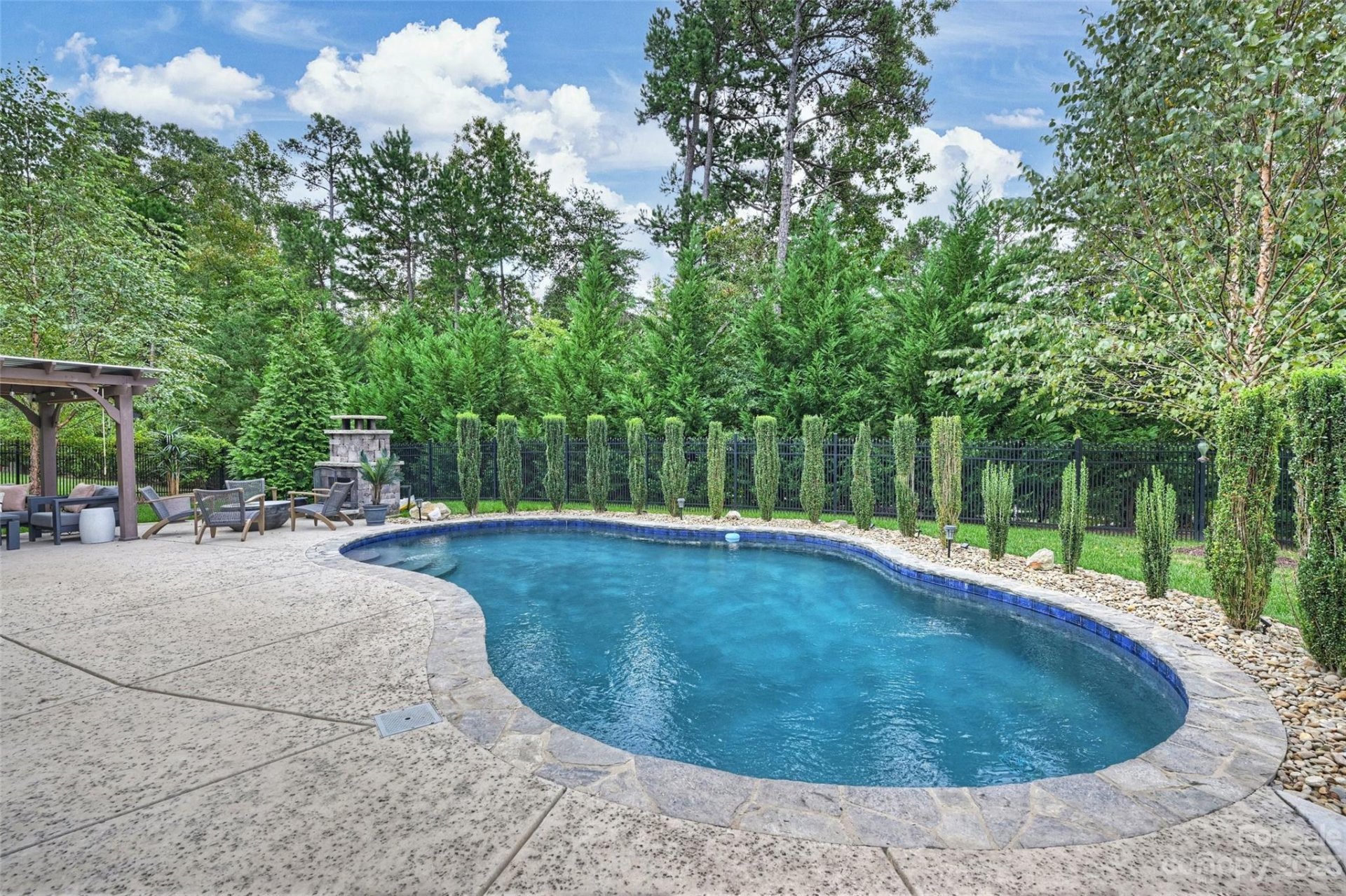 658 Zinnia Way