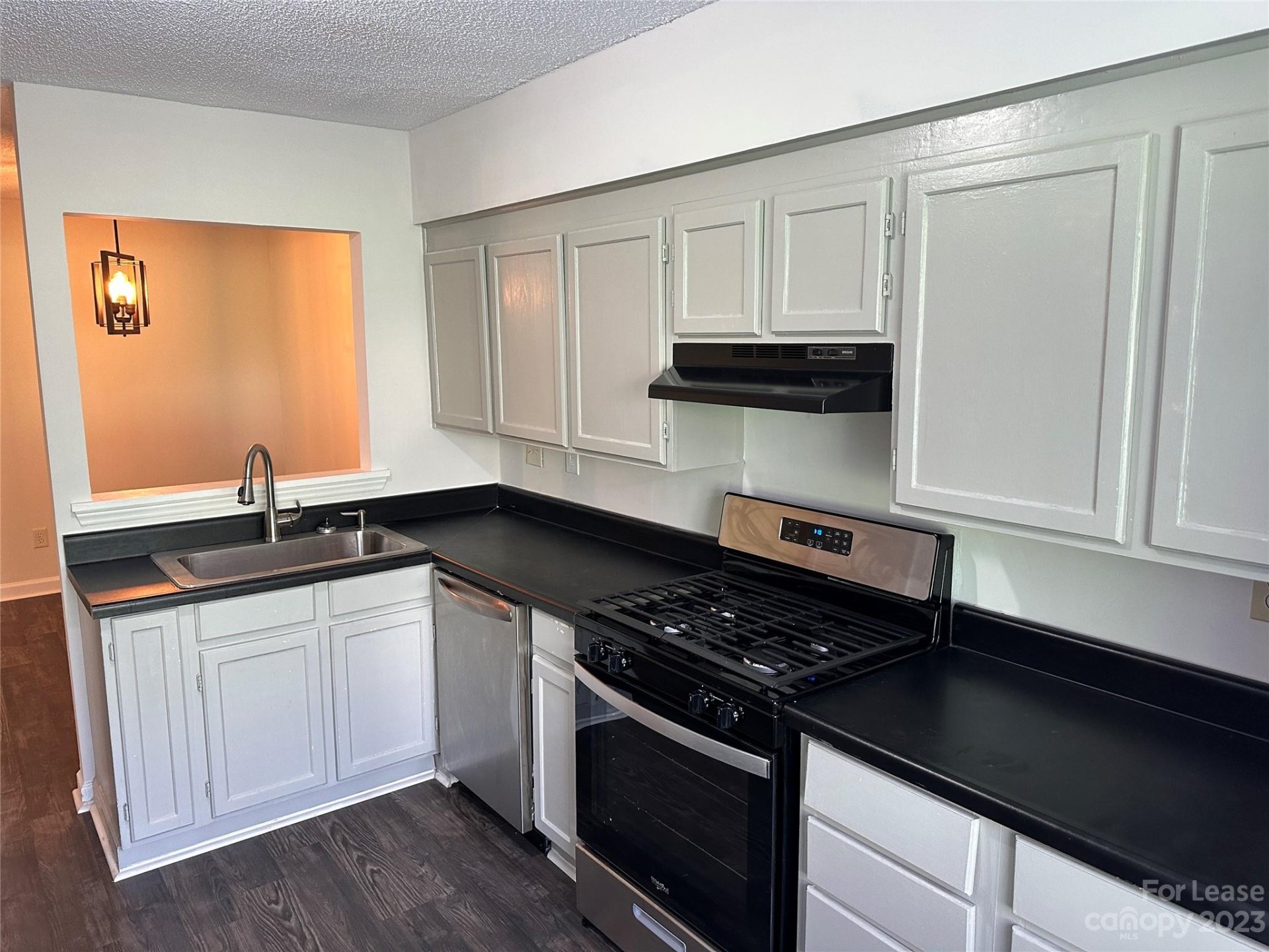 Property image 1 at 6043 Green Forest Drive, Charlotte, NC 28212