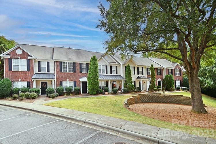 Property image 1 at 143 Talbert Town Loop, Mooresville, NC 28117