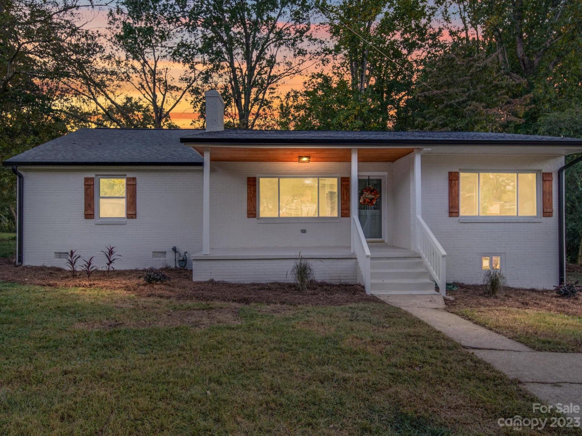 1323 Forestdale Drive