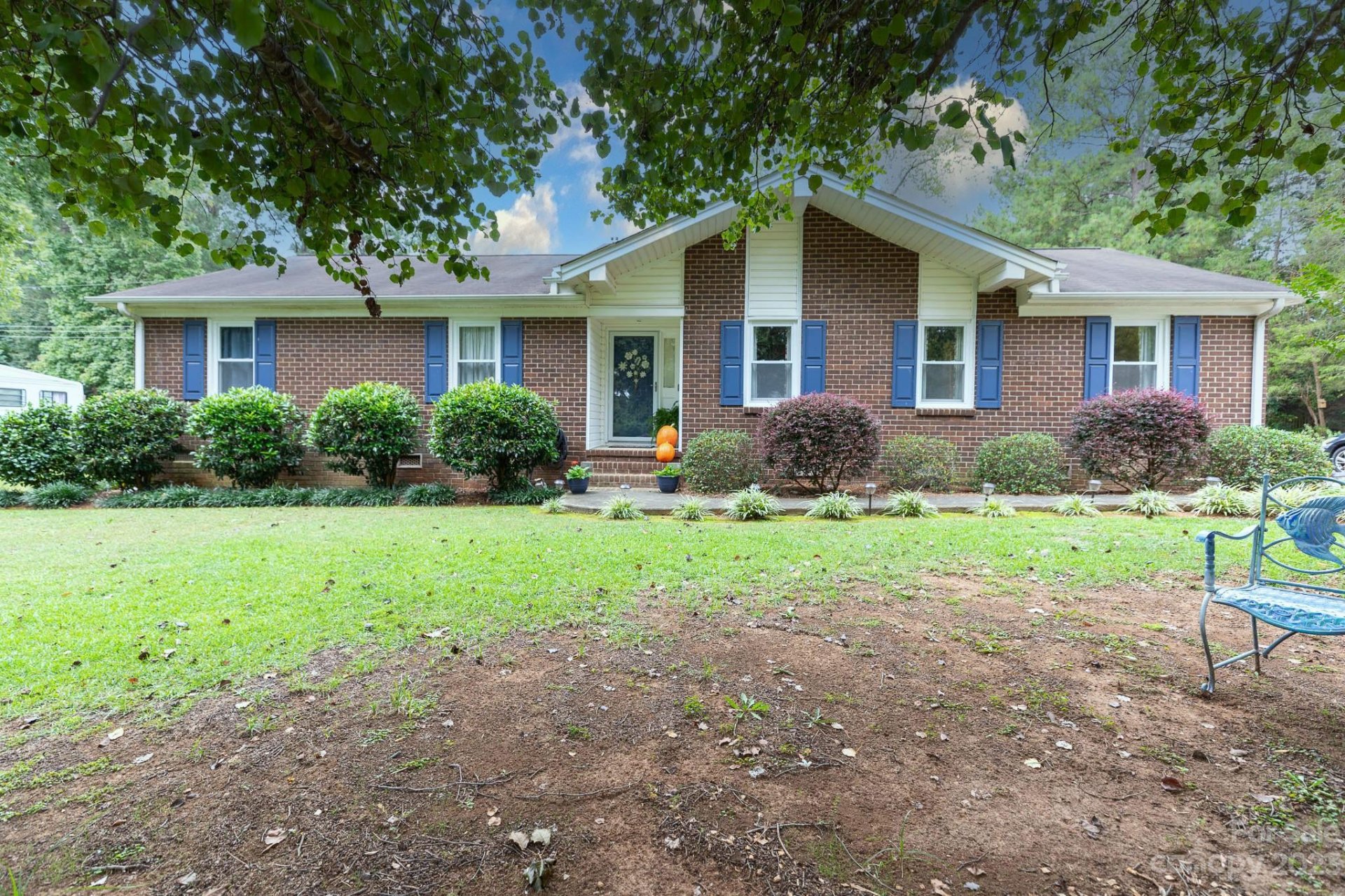 1285 Roundtree Circle