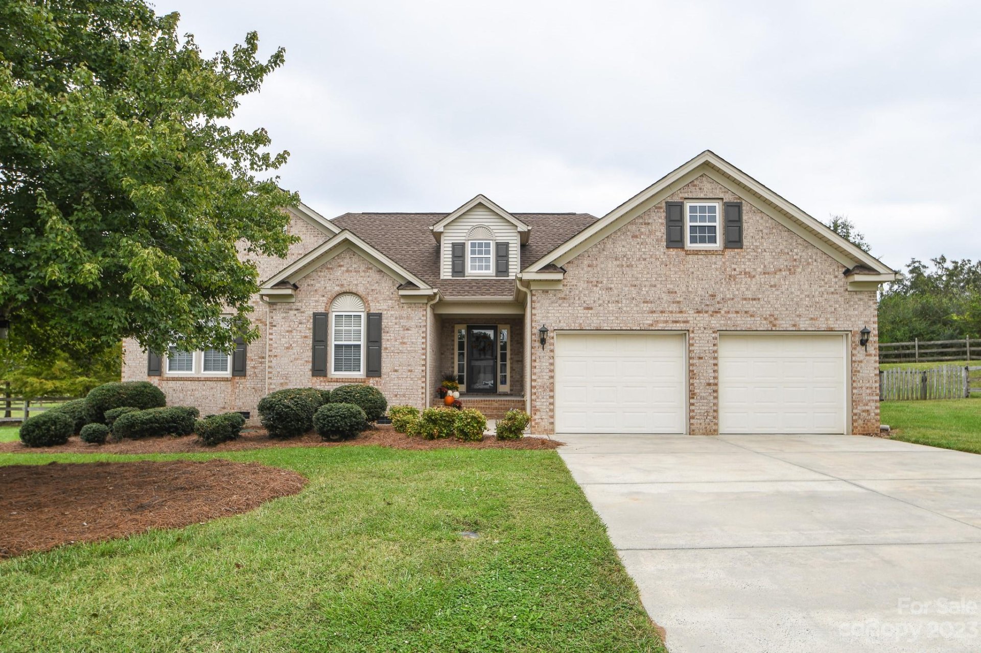 2914 Loxdale Farms Drive