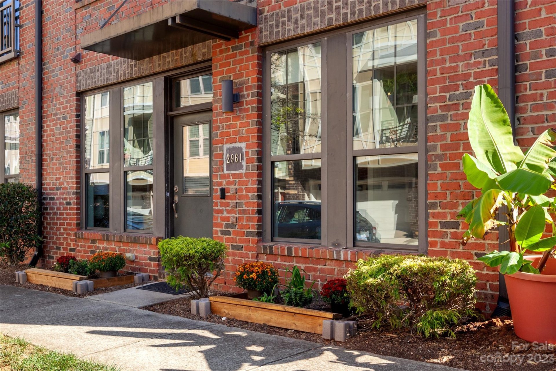 Property image 1 at 2961 Textile Way, Charlotte, NC 28205