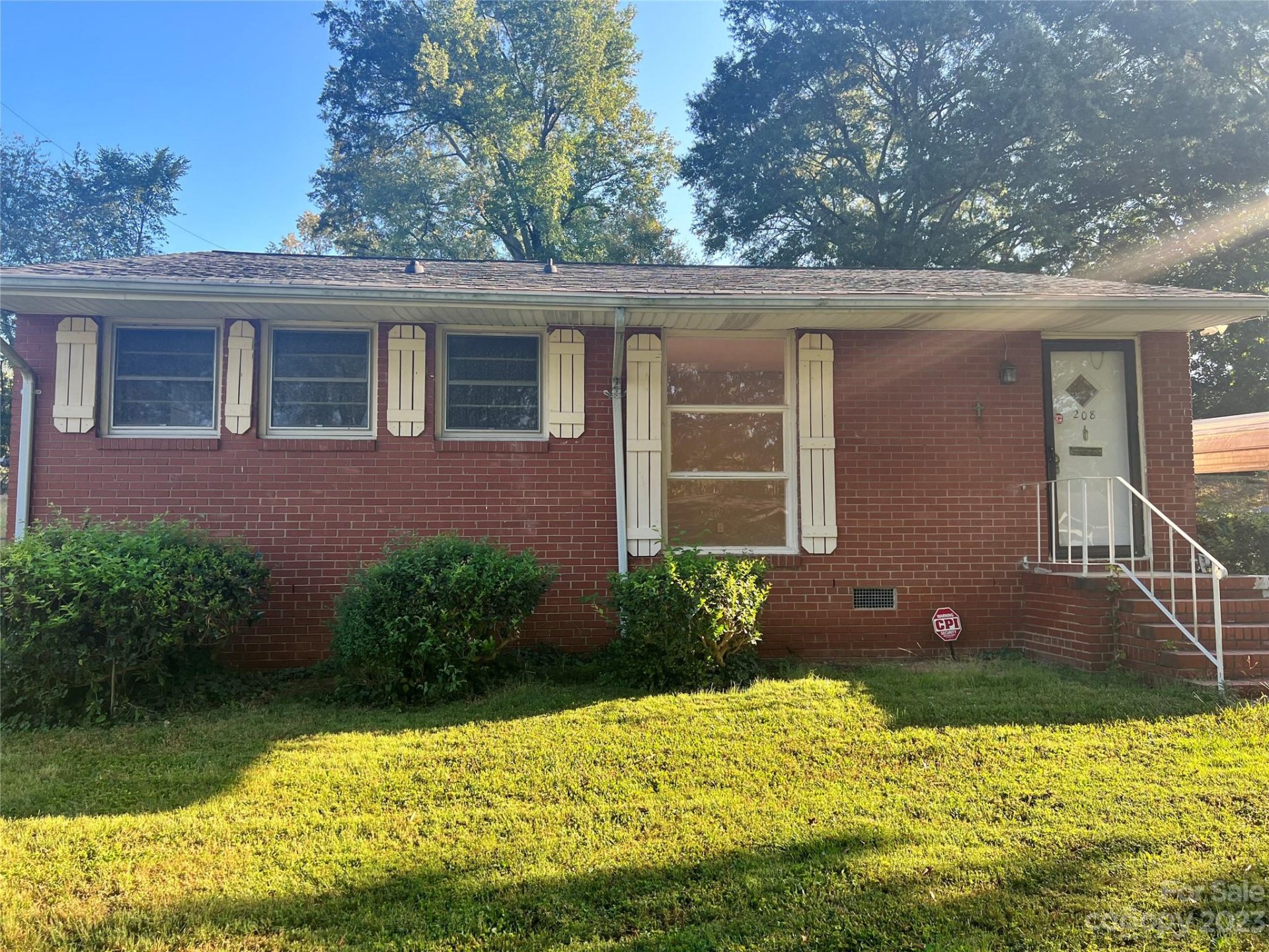 Property image 1 at 208 Fannie Circle, Charlotte, NC 28205