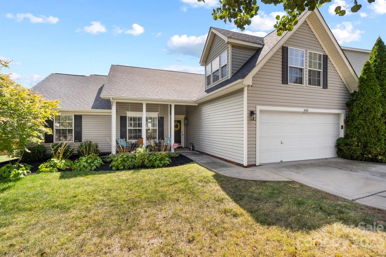 Property image 1 at 5611 Falls Ridge Lane, Charlotte, NC 28269
