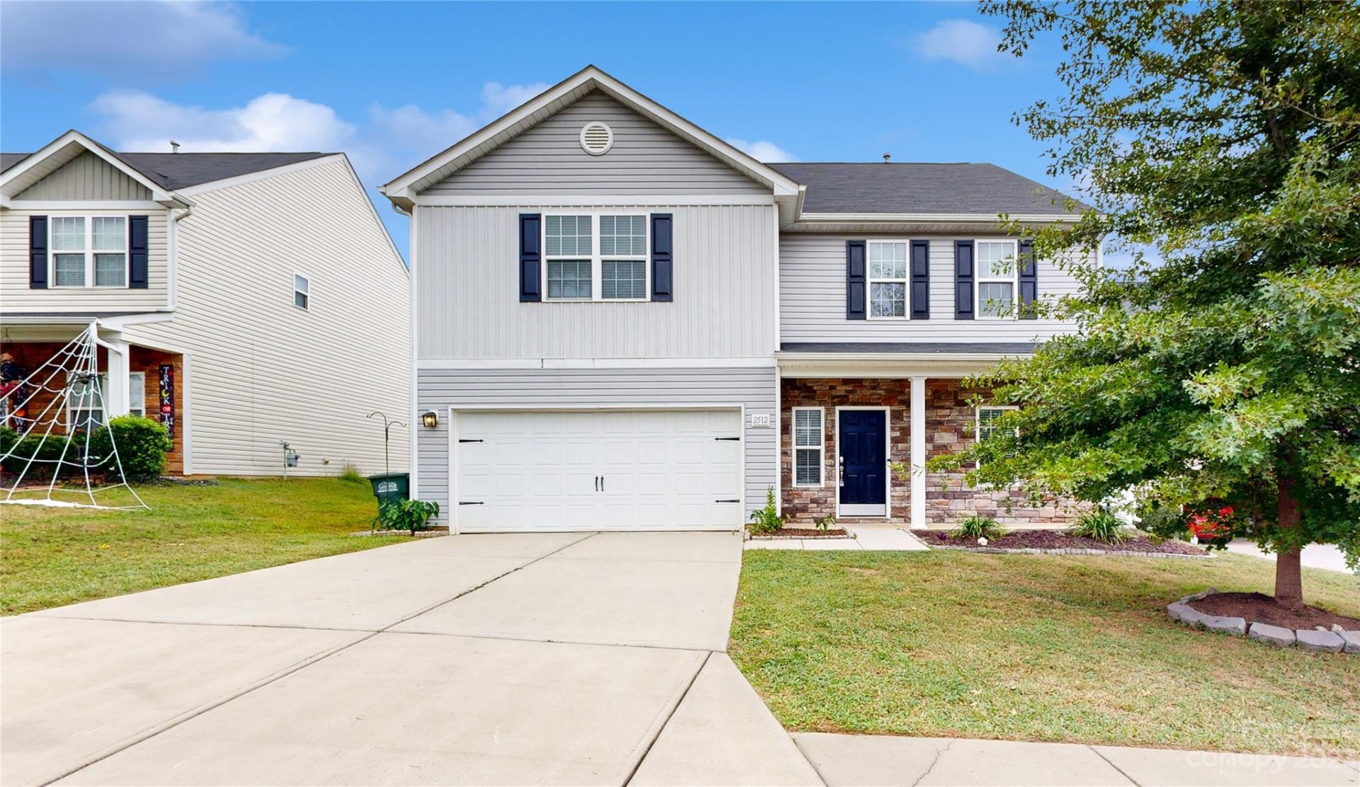 Property image 1 at 2512 Meadow Crossing Drive, Dallas, NC 28034