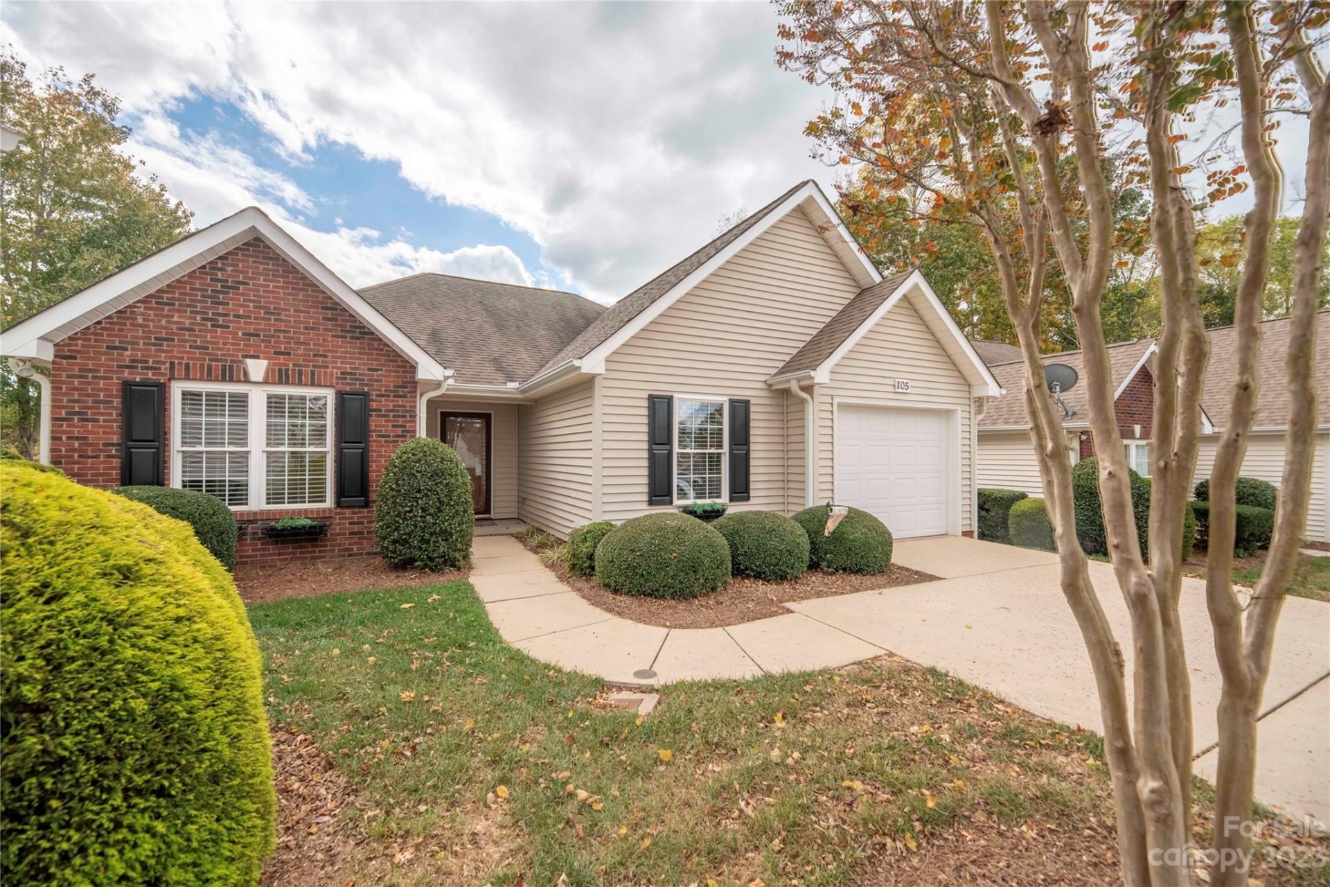 Property image 1 at 105 Keswick Lane, Mooresville, NC 28117