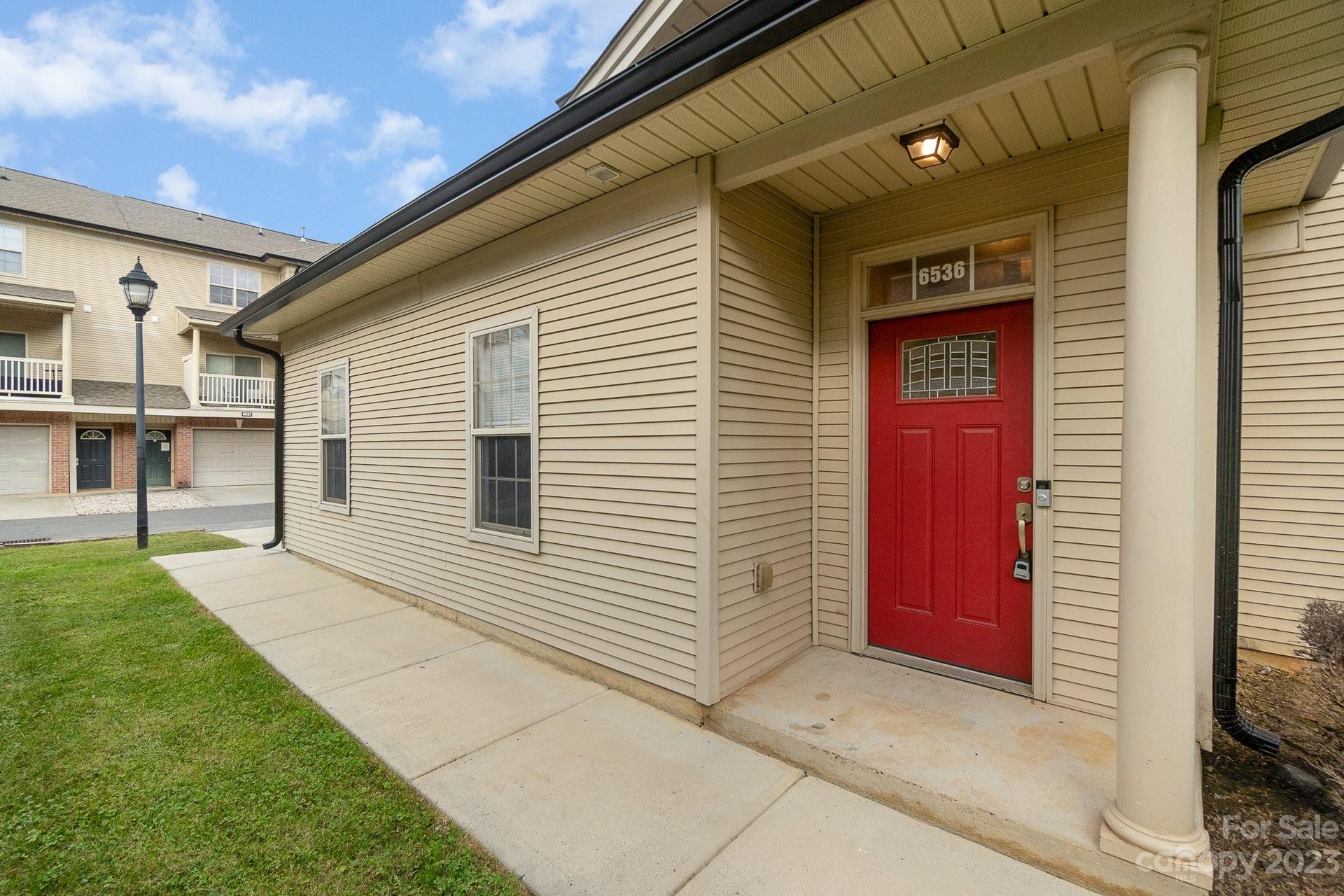 Property image 1 at 6536 Quarterbridge Lane, Charlotte, NC 28262